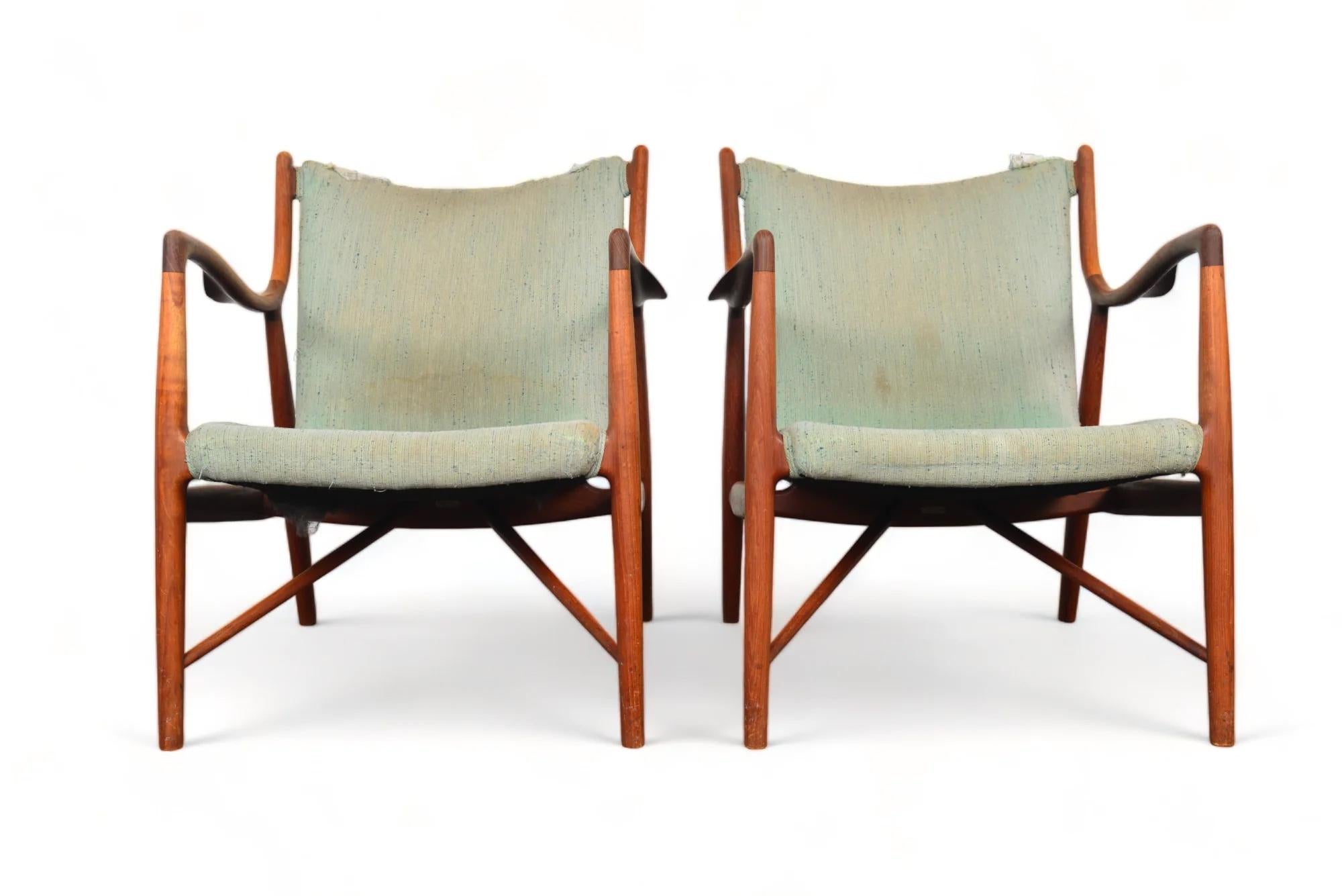 Rare Pair Of Finn Juhl Nv45 Lounge Chairs In Teak For Sale 5