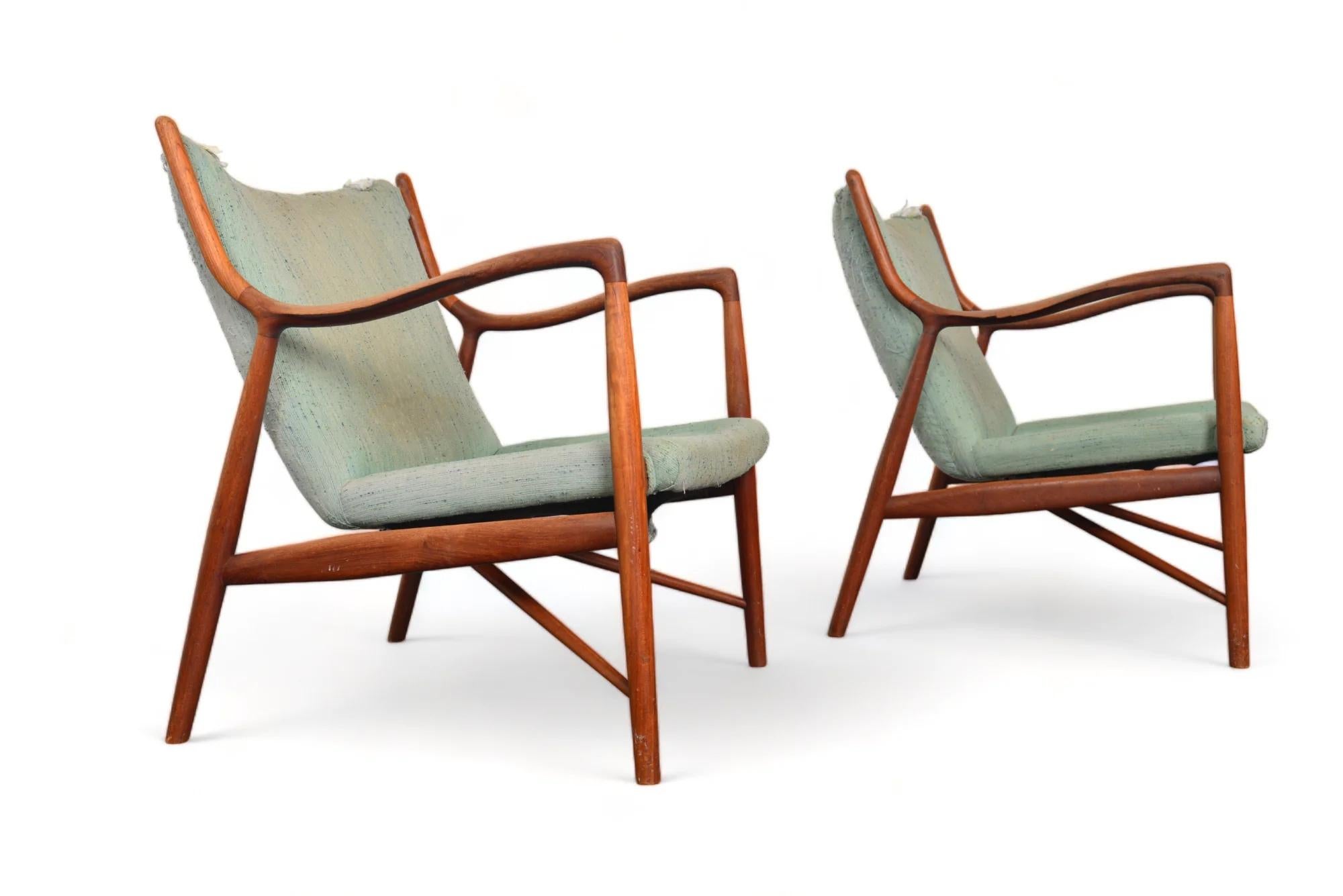 Danish Rare Pair Of Finn Juhl Nv45 Lounge Chairs In Teak For Sale
