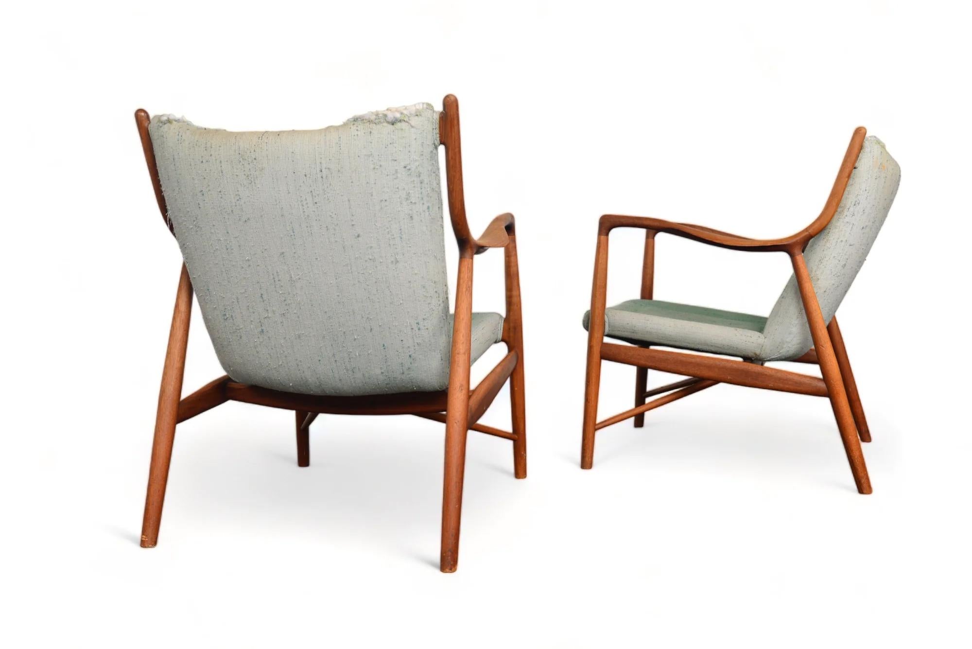 Rare Pair Of Finn Juhl Nv45 Lounge Chairs In Teak For Sale 3