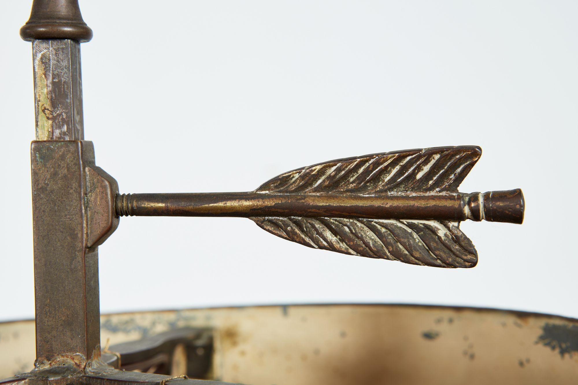 Rare paire de français du 18ème siècle Lampes Tole en vente 8