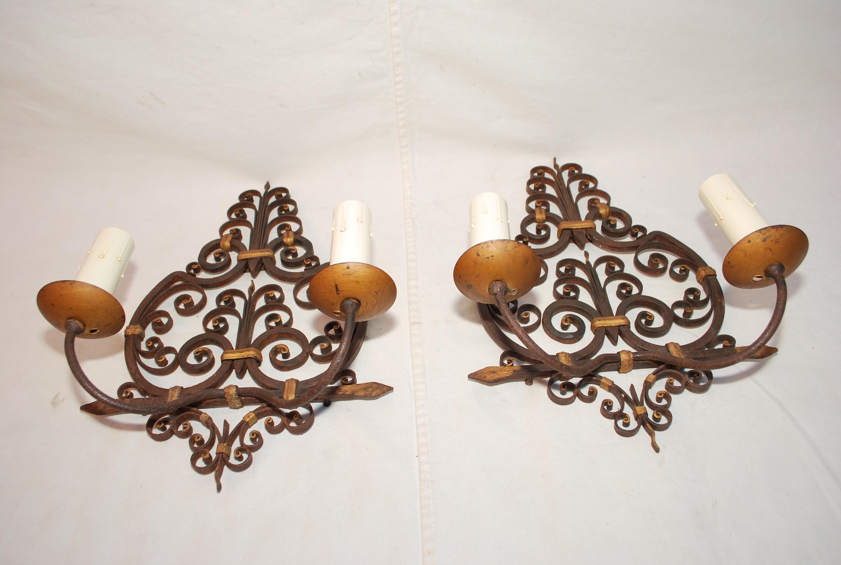 Raro par de candelabros franceses de hierro forjado de 1920 en Bueno estado para la venta en Los Angeles, CA