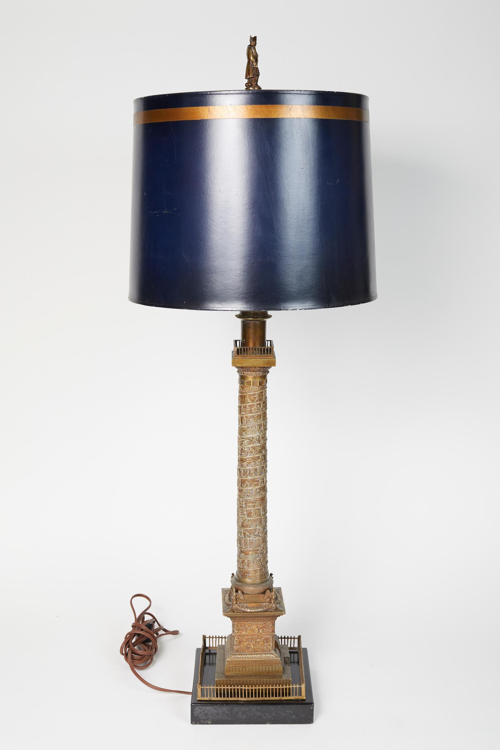 Rare Pair of French Bronze Grand Tour Table Lamps In Good Condition In Montreal, QC