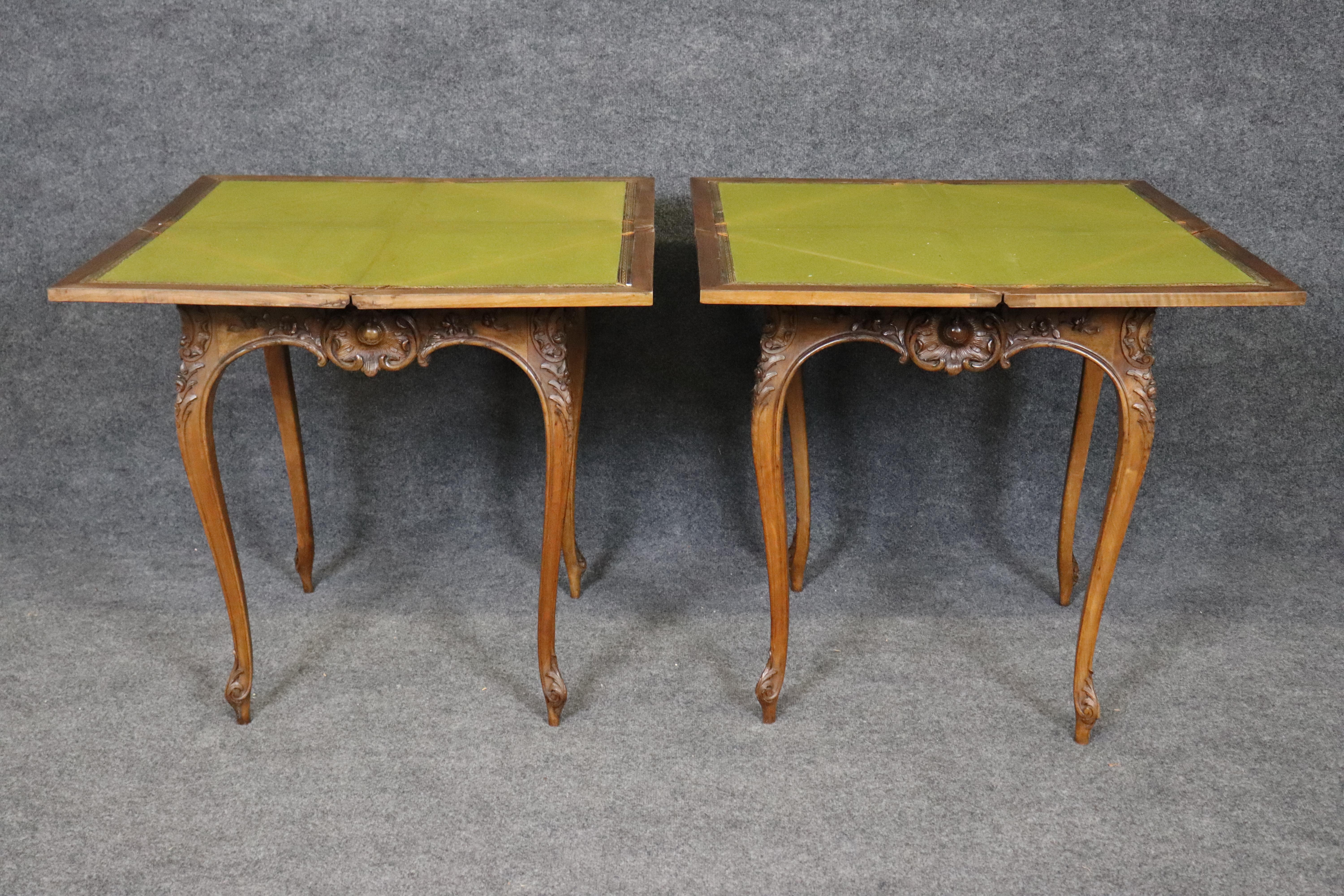 Rare Pair of French Louis XV Walnut Games Tables with Napkin-Fold Leaves For Sale 4