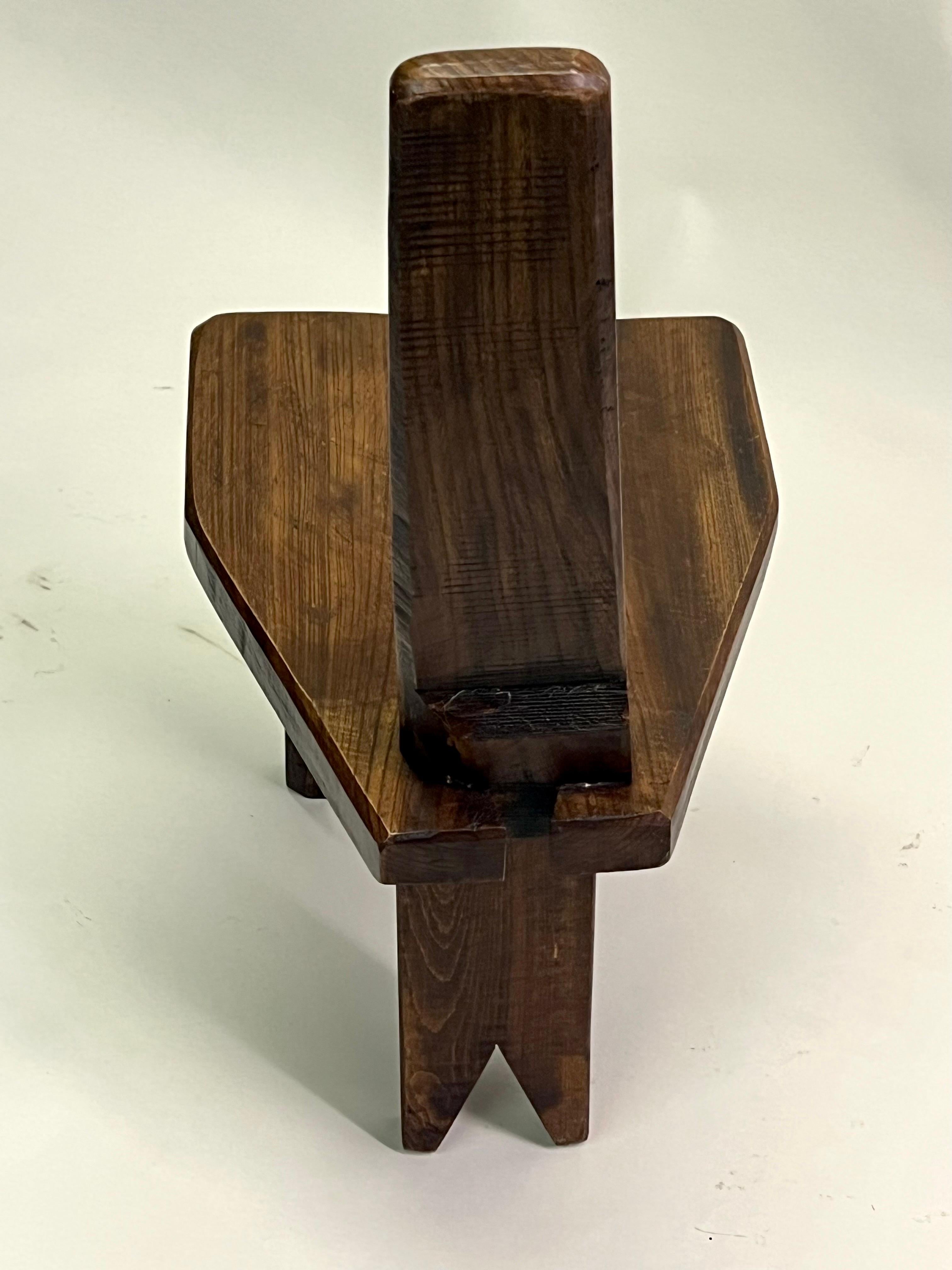 Paire rare de chaises artisanales françaises en bois de style mi-siècle moderne, Pierre Jeanneret  en vente 6
