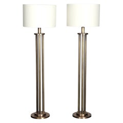 Rara coppia di lampade da terra in stile modernista francese di Maurice Lombart