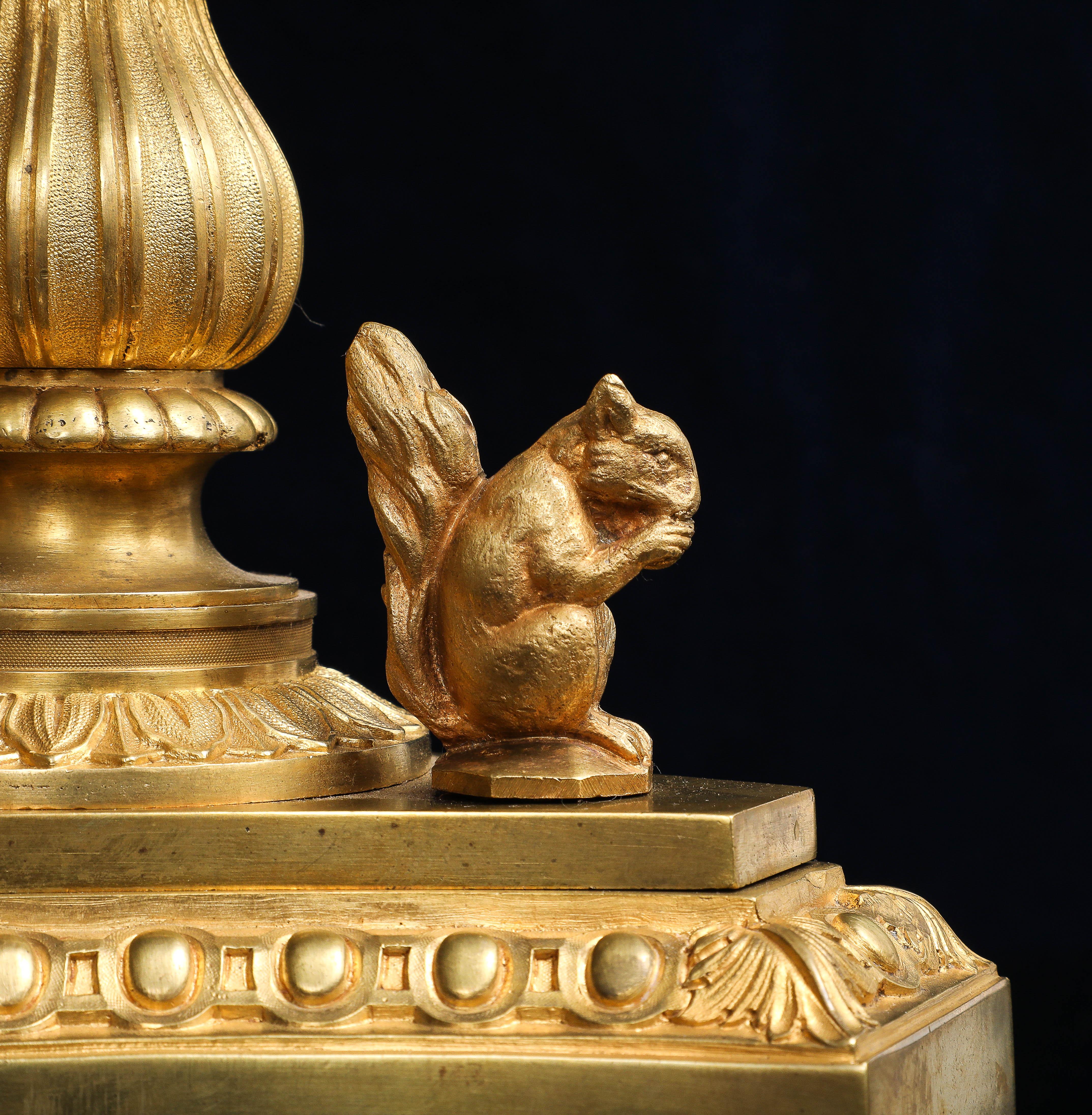 Rara coppia di candelabri francesi in ormolu 