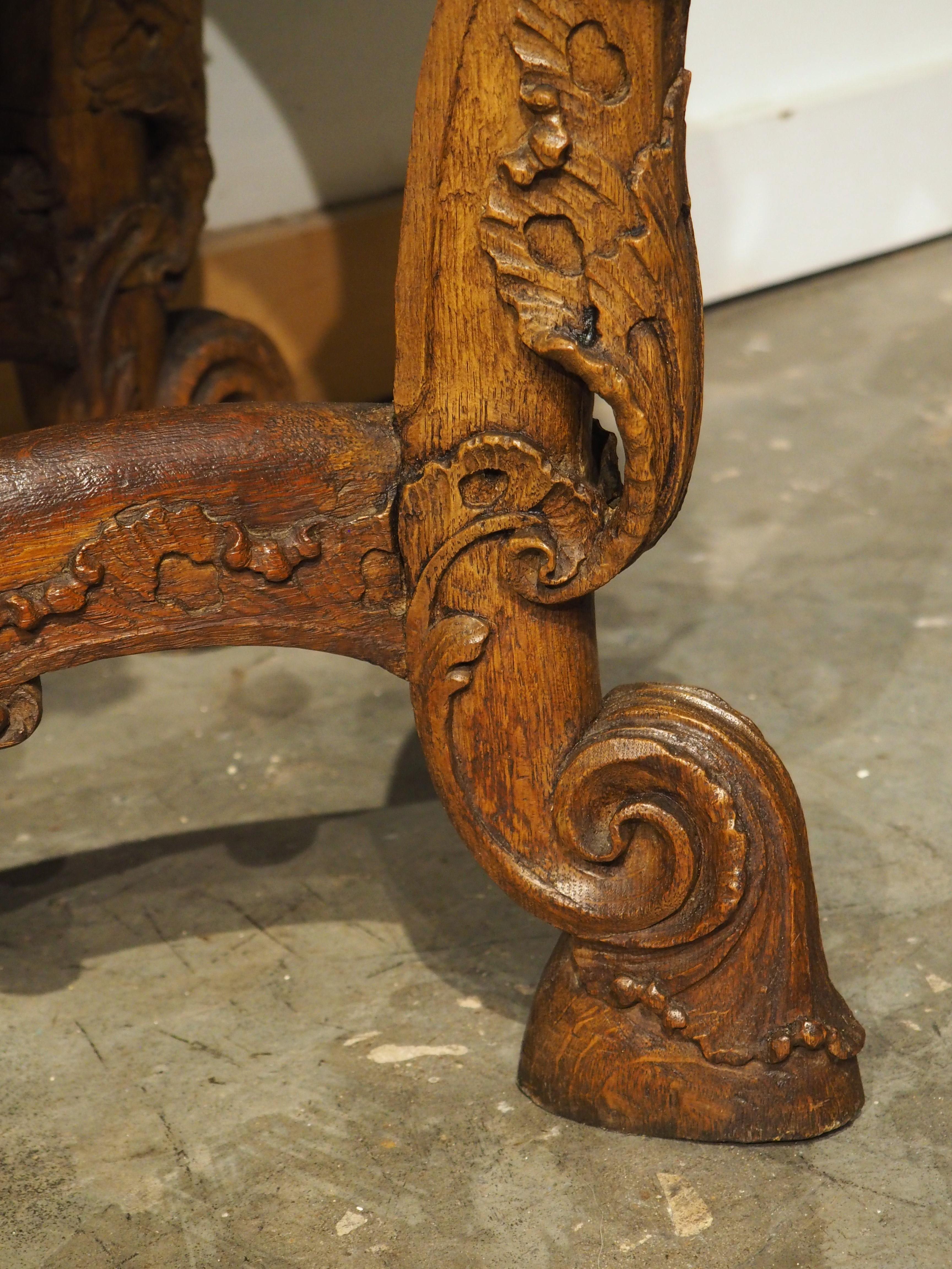 Pareja de consolas reales alemanas de roble para el príncipe-abad de Fulda, circa 1745 en Bueno estado para la venta en Dallas, TX