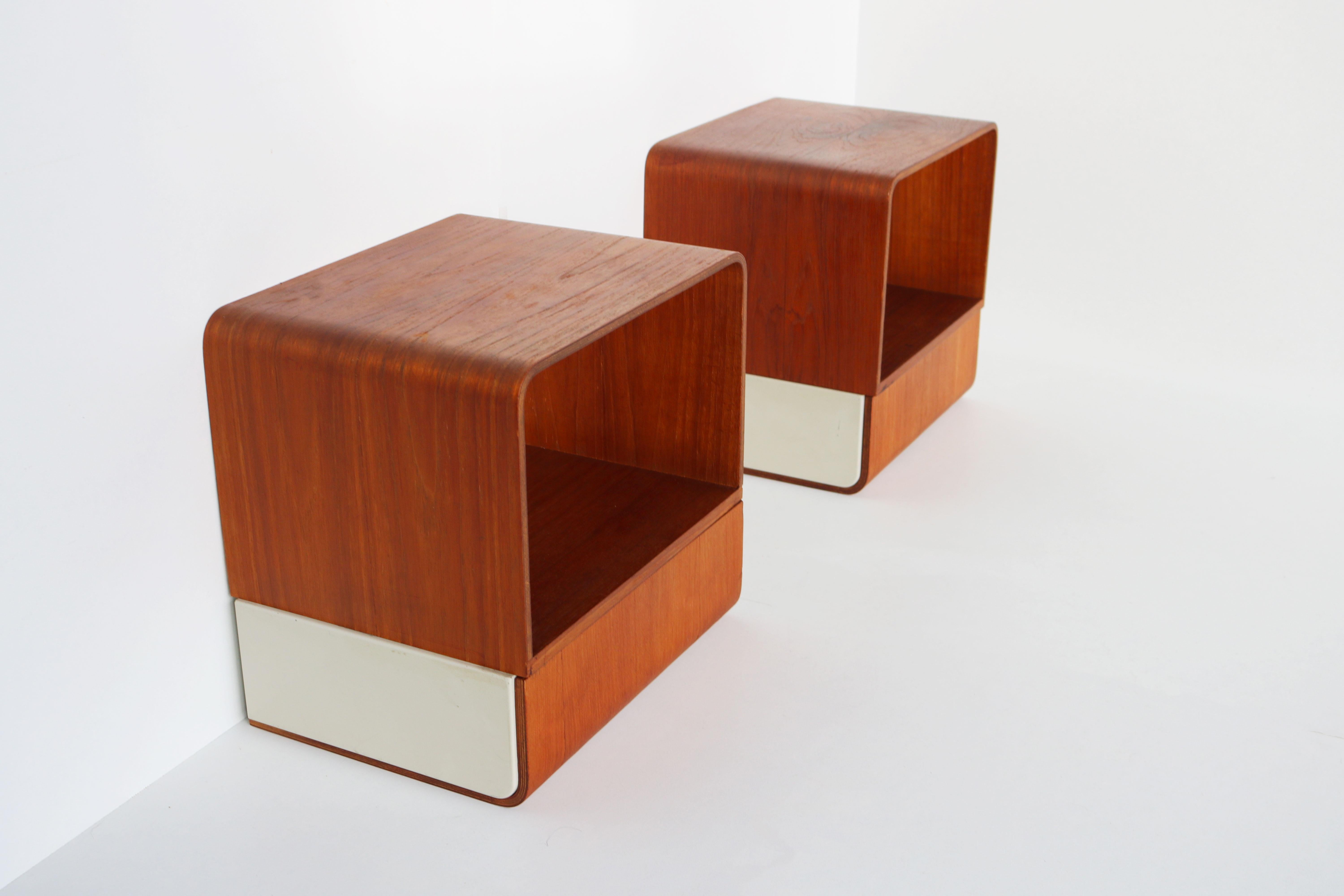 Rare Pair of Friso Kramer Bed Cabinets for Auping Euroika Series 1963 Teak White In Good Condition In Ijzendijke, NL