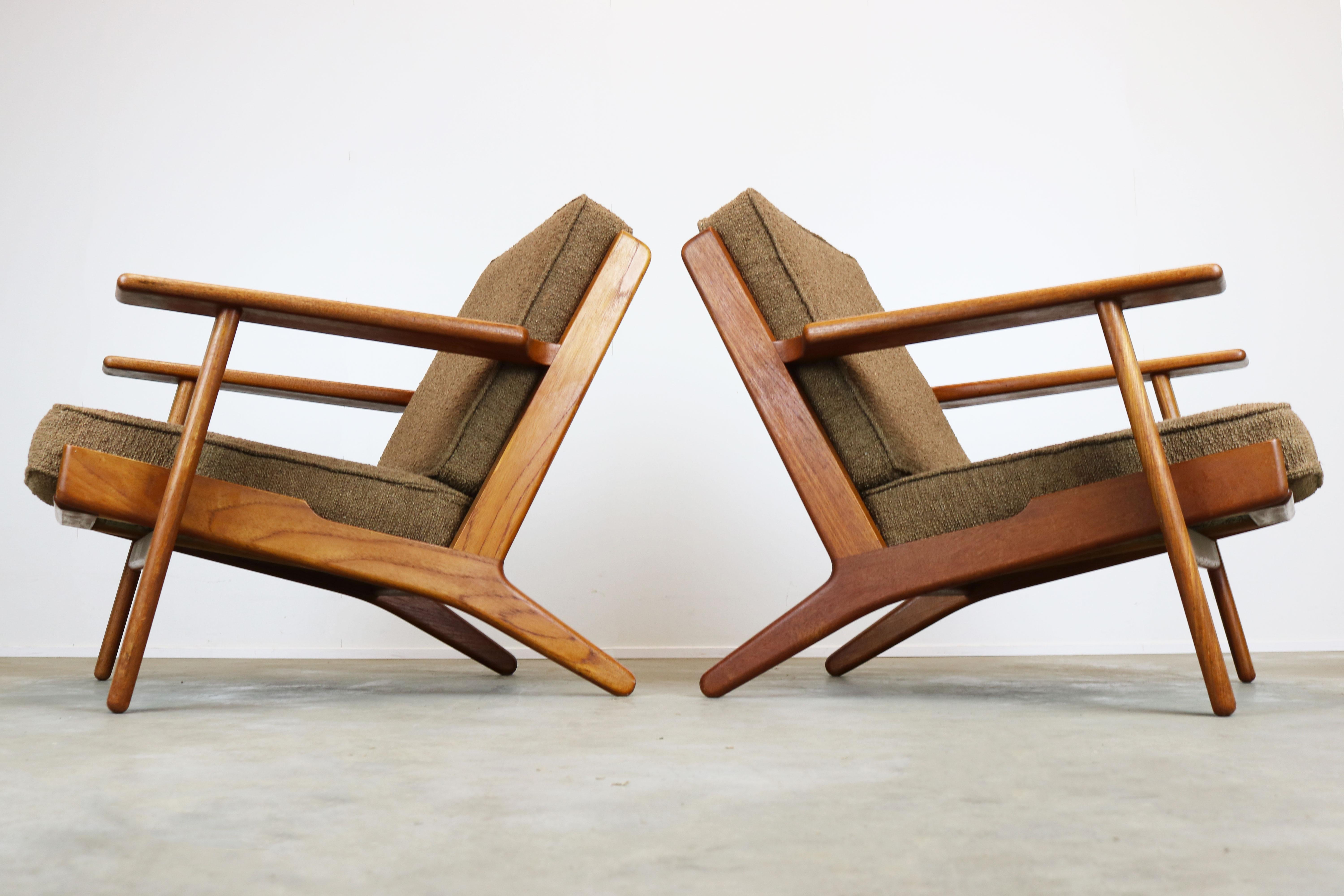 Rare Pair of GE290 Lounge Chairs and Ottoman by Hans J. Wegner Teak GETAMA 3