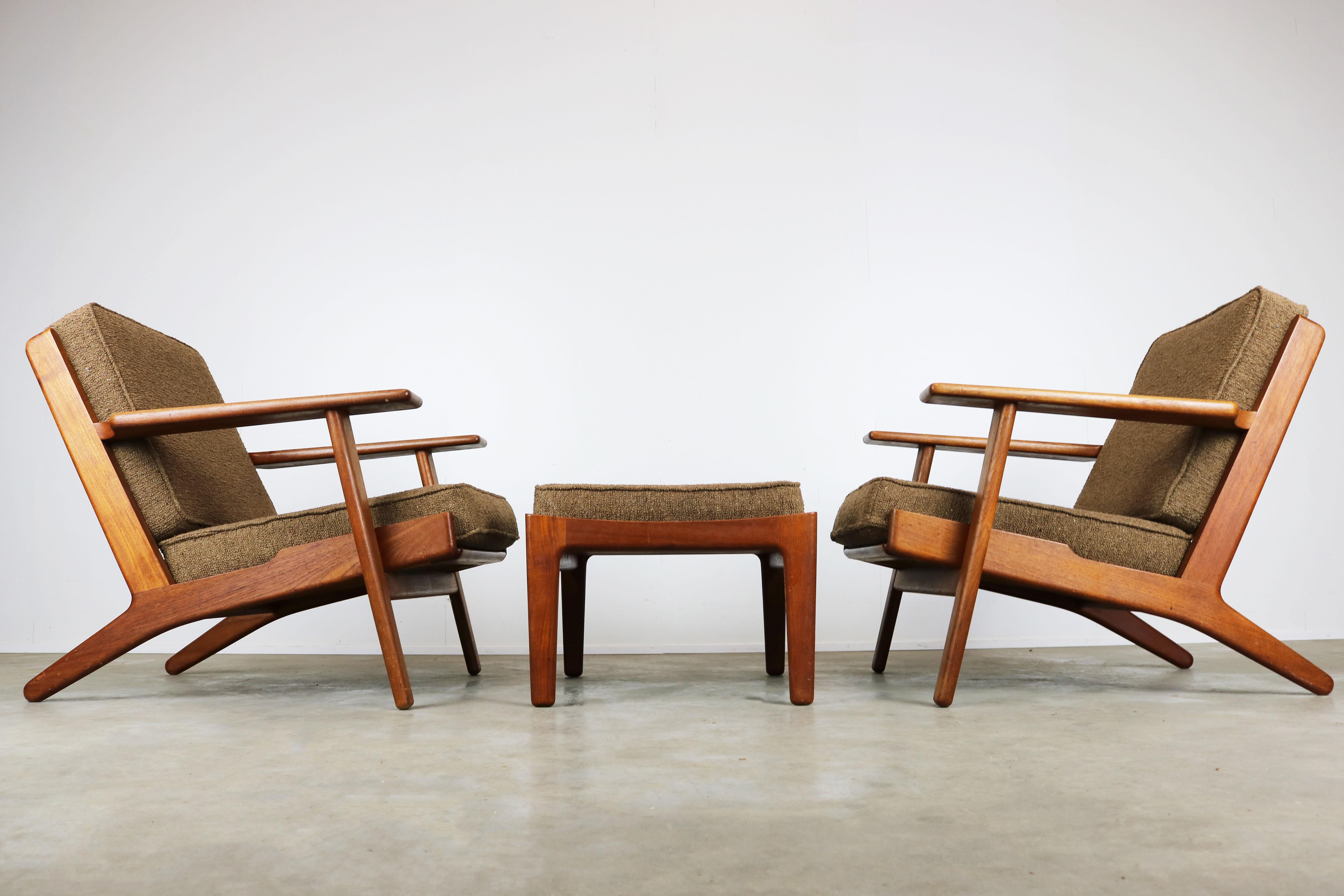 Rare Pair of GE290 Lounge Chairs and Ottoman by Hans J. Wegner Teak GETAMA 9