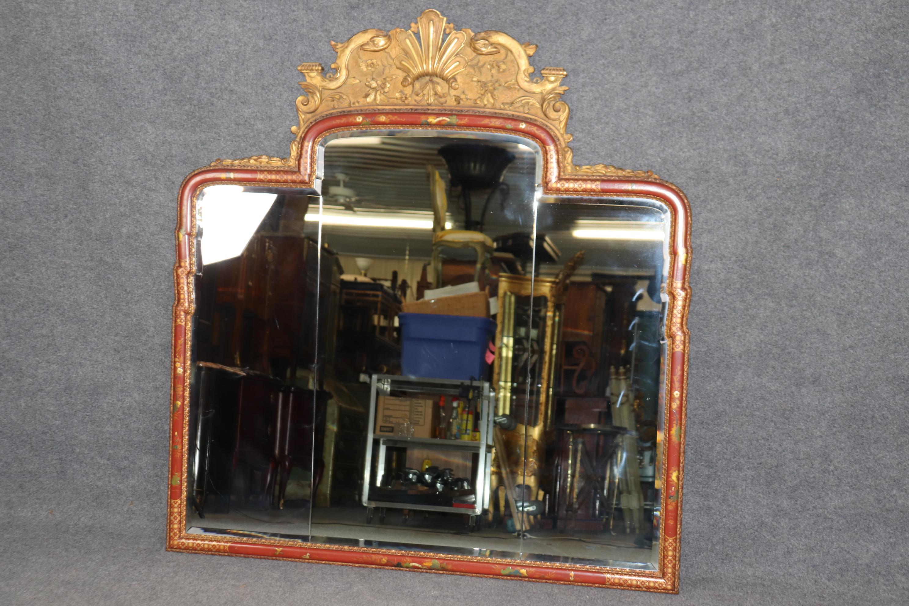 Fin du 20e siècle Rare paire de grands miroirs de buffet de cheminée en bois doré sculpté de style chinoiserie géorgien en vente