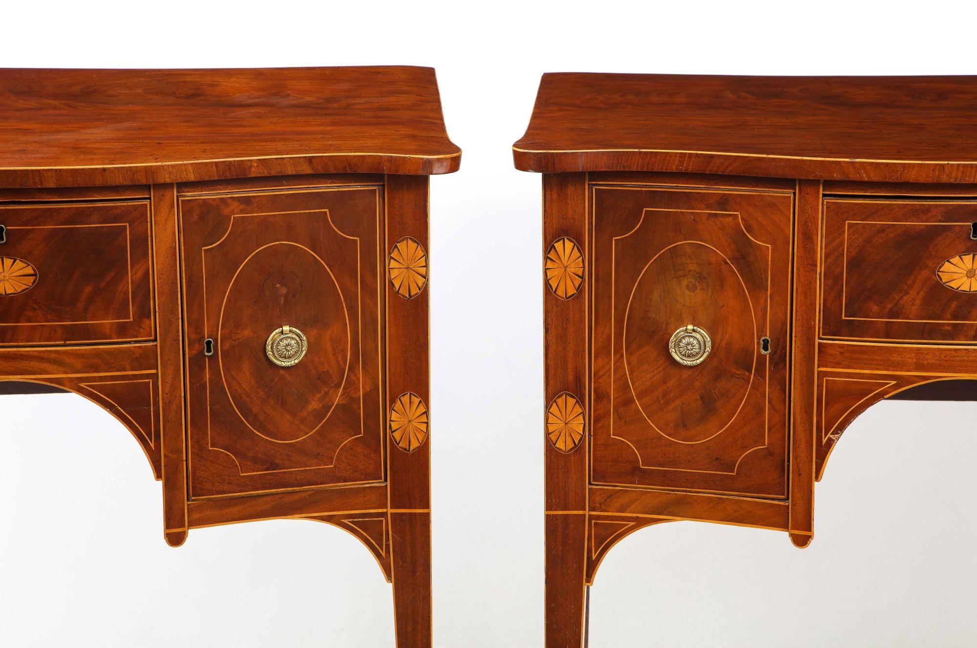 Rare Pair of Georgian Sideboards In Good Condition In Greenwich, CT