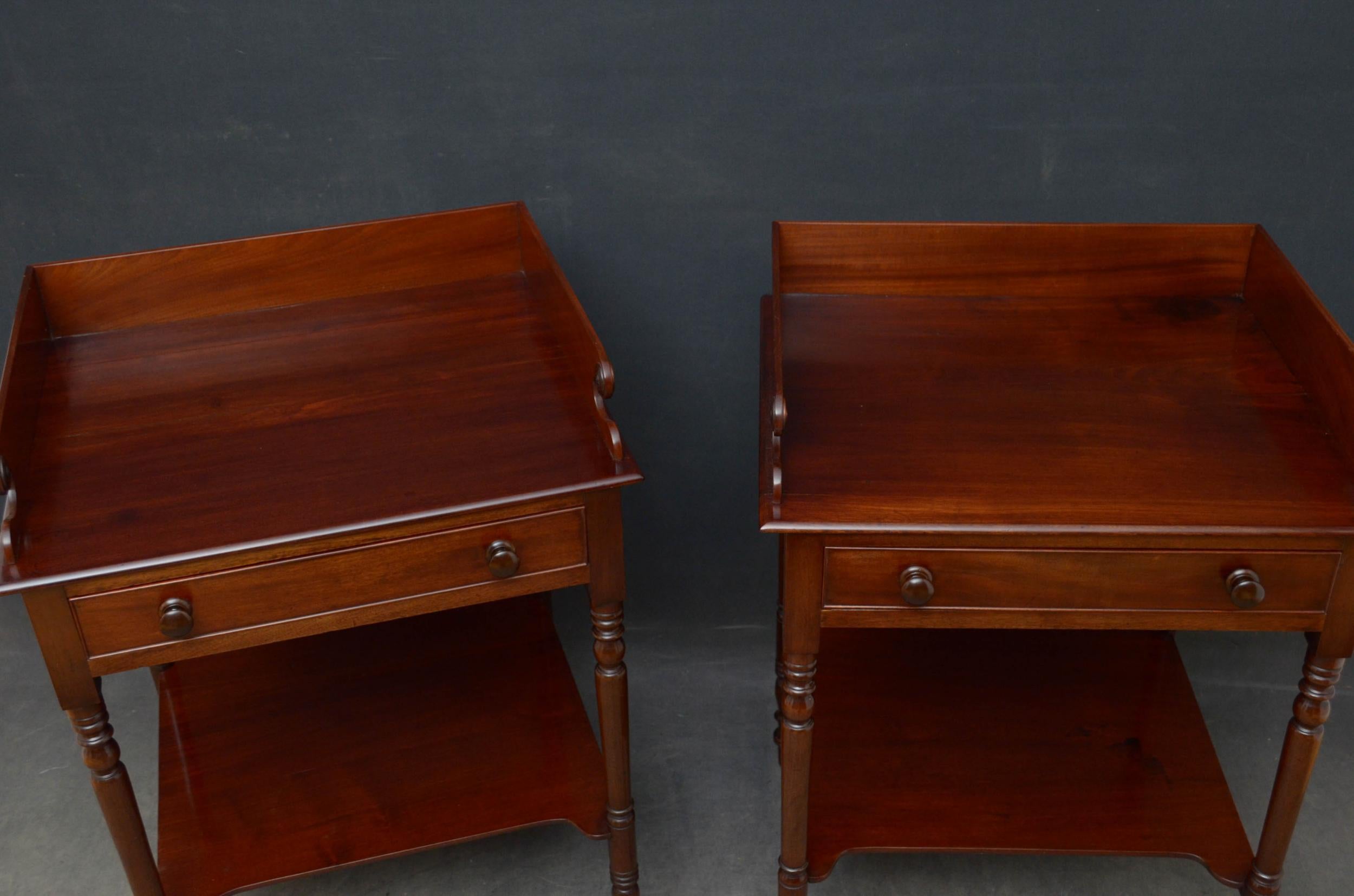 Rare Pair of Georgian Washstands / Bedside Tables 8