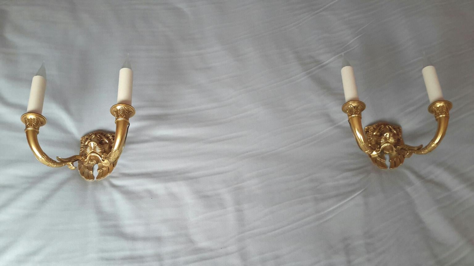 Rare Pair of Gilt Bronze Empire Style Lions Head Sconces, France In Good Condition For Sale In Paris, FR