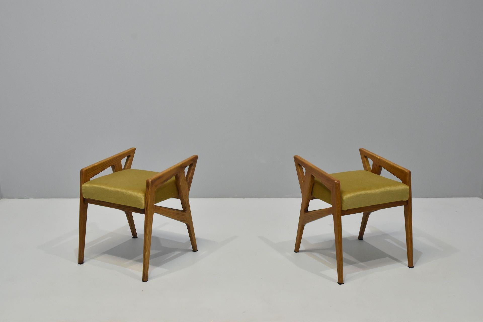 Rare pair of Gio Ponti arm stools 687 for Cassina, Italy, 1953 Upholstered in green fabric and in very good condition.