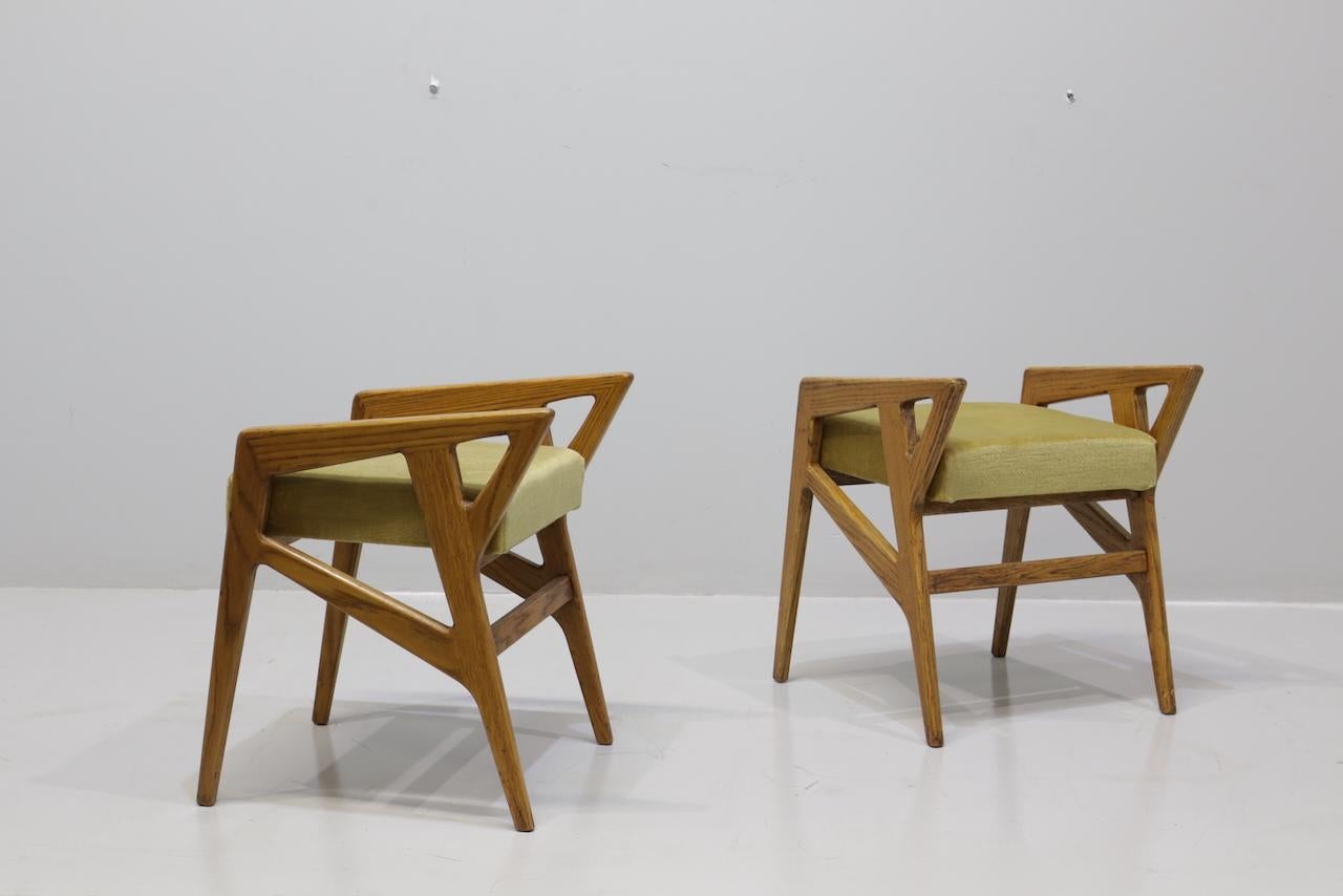 Raro par de taburetes con brazos Gio Ponti 687 para Cassina, Italia, 1953 Italiano en venta