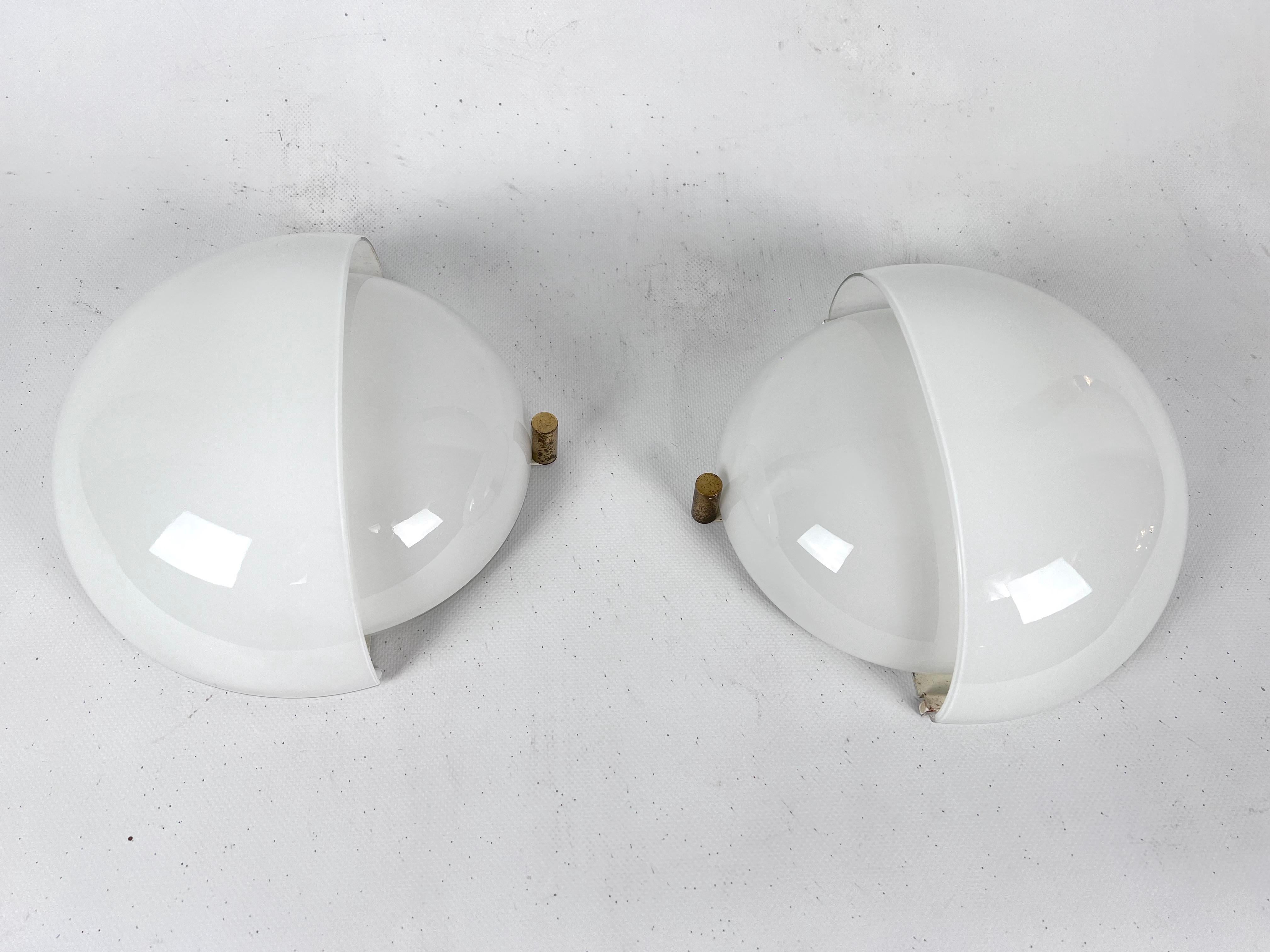 20th Century Rare Pair of Glass Mania Sconces by Vico Magistretti for Artemide, 1960s