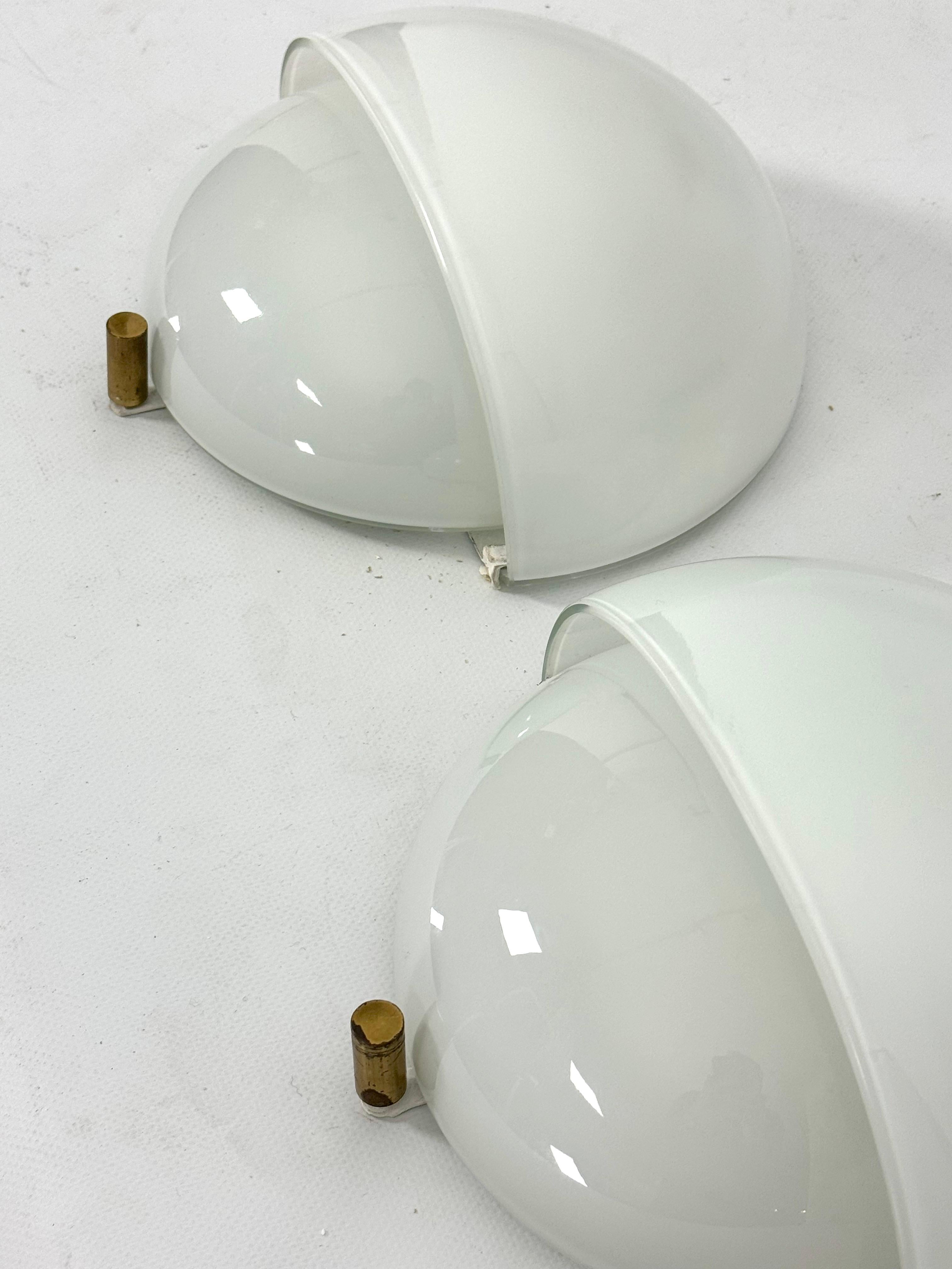 20th Century Rare pair of Glass Mania sconces by Vico Magistretti for Artemide. 1960s 