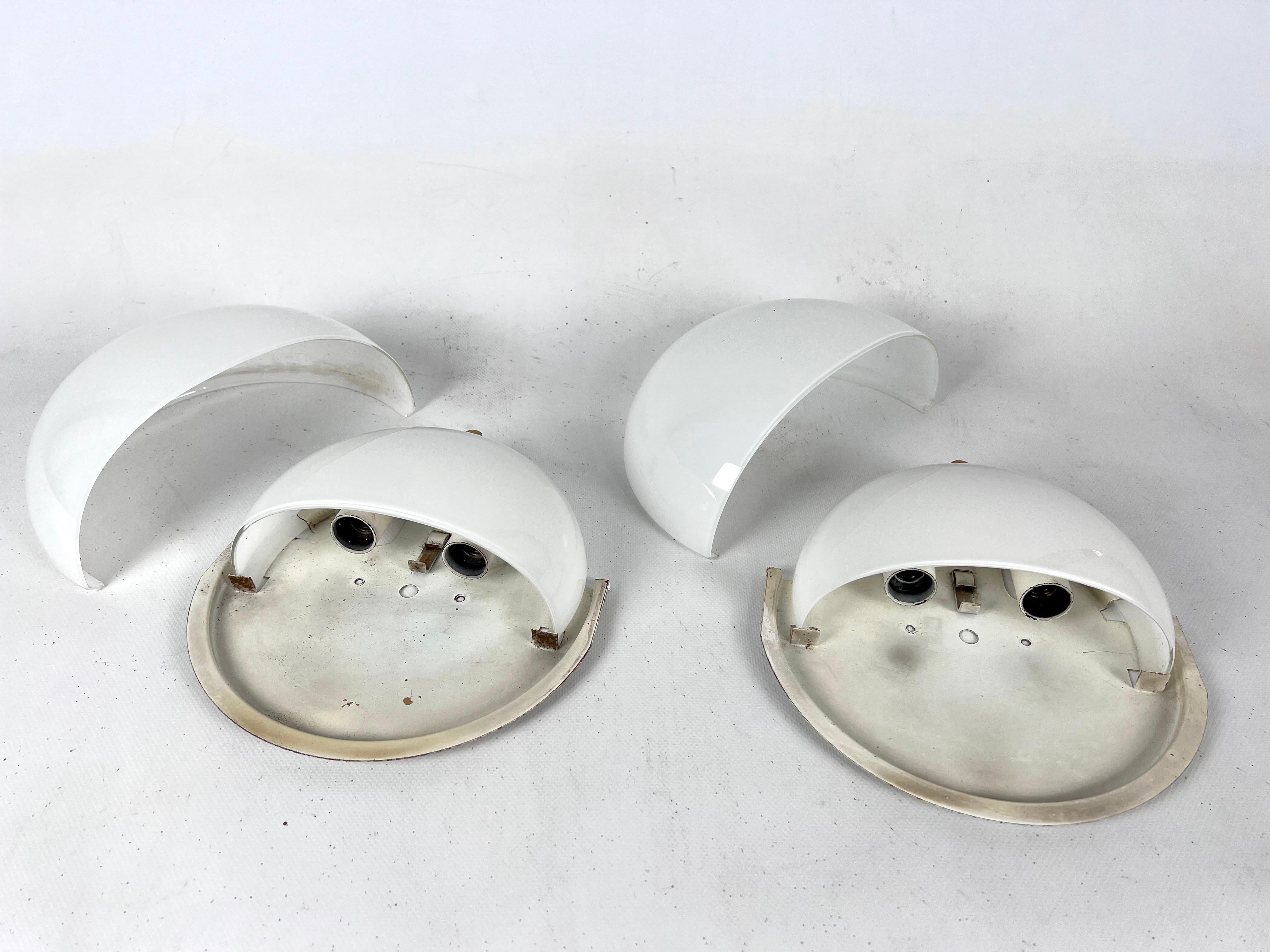 Rare Pair of Glass Mania Sconces by Vico Magistretti for Artemide, 1960s 1