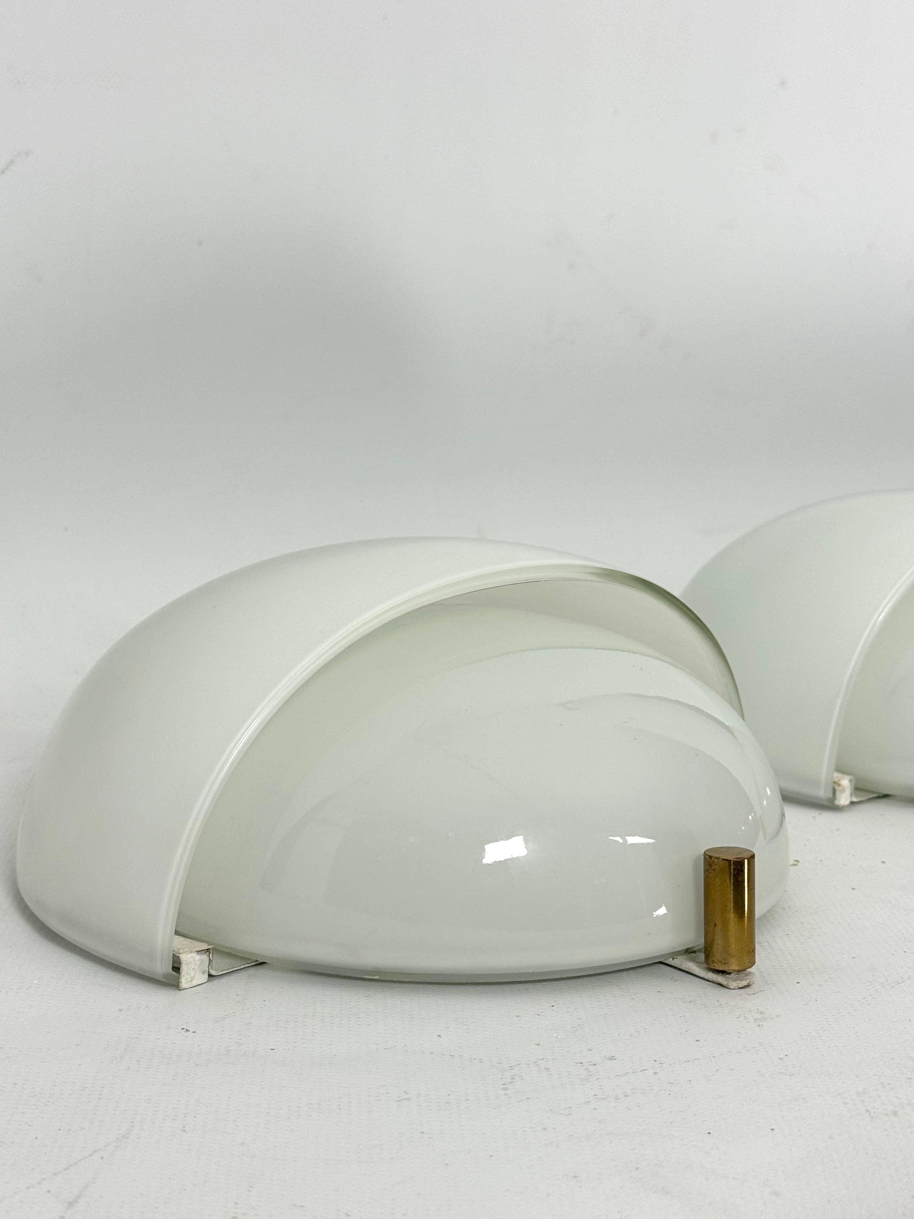 Rare pair of Glass Mania sconces by Vico Magistretti for Artemide. 1960s  2