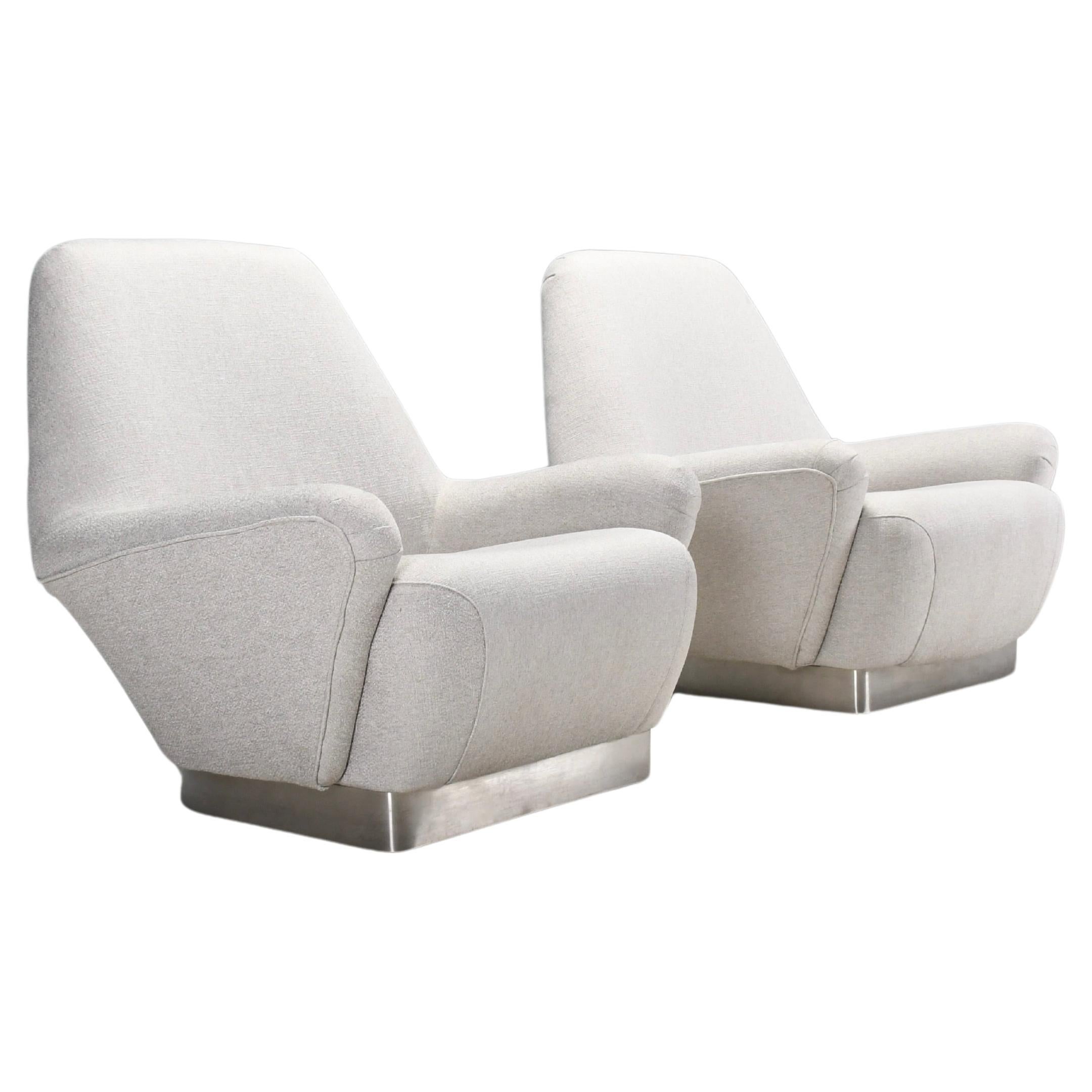 Rare Pair of Grey Fabric and Stainless Steel Lounge Chairs by Gianni Moscatelli