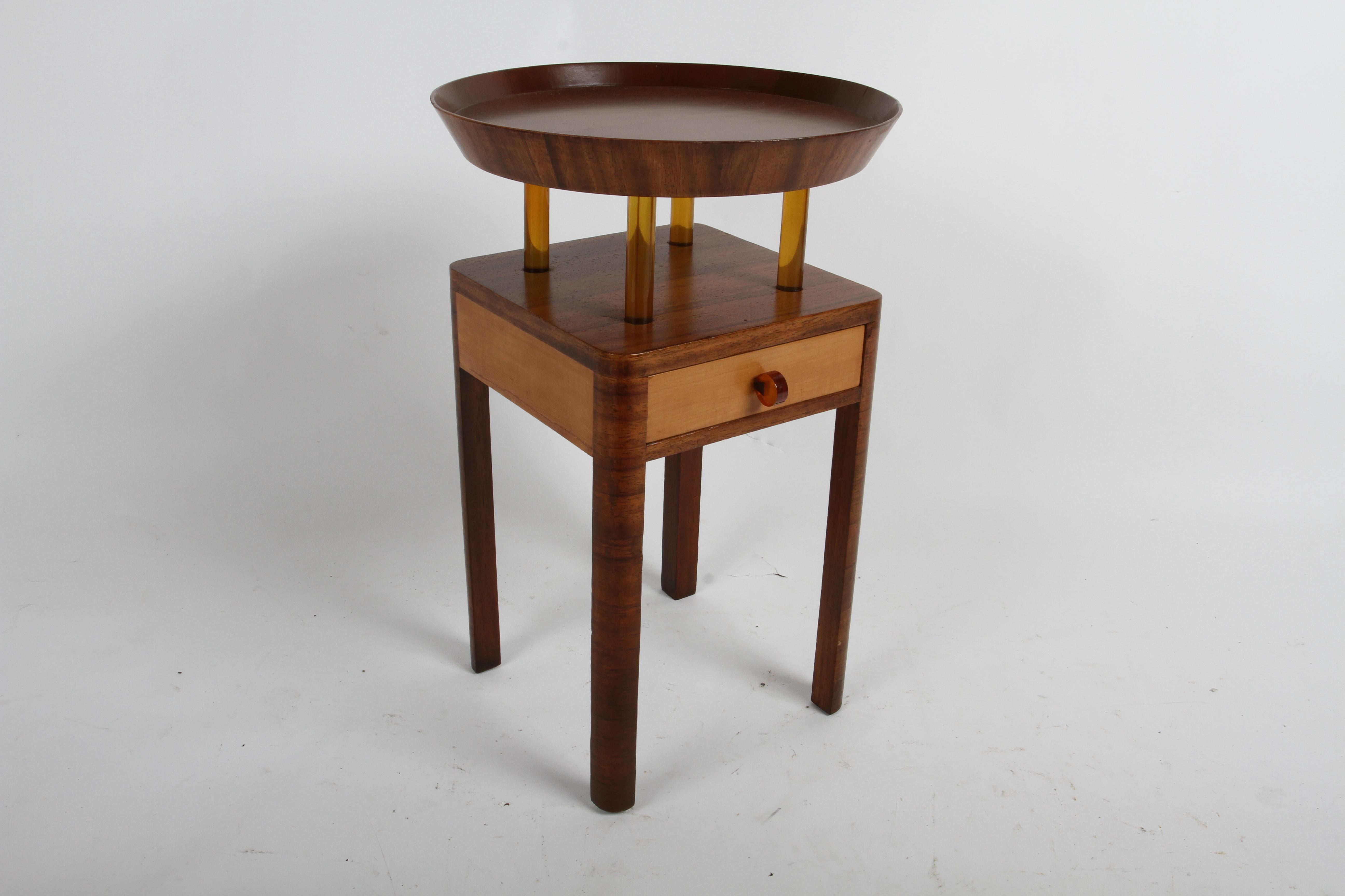 Rare Pair of 1940s Grosfeld House Round Tray Top End Table with Bakelite Details im Angebot 13