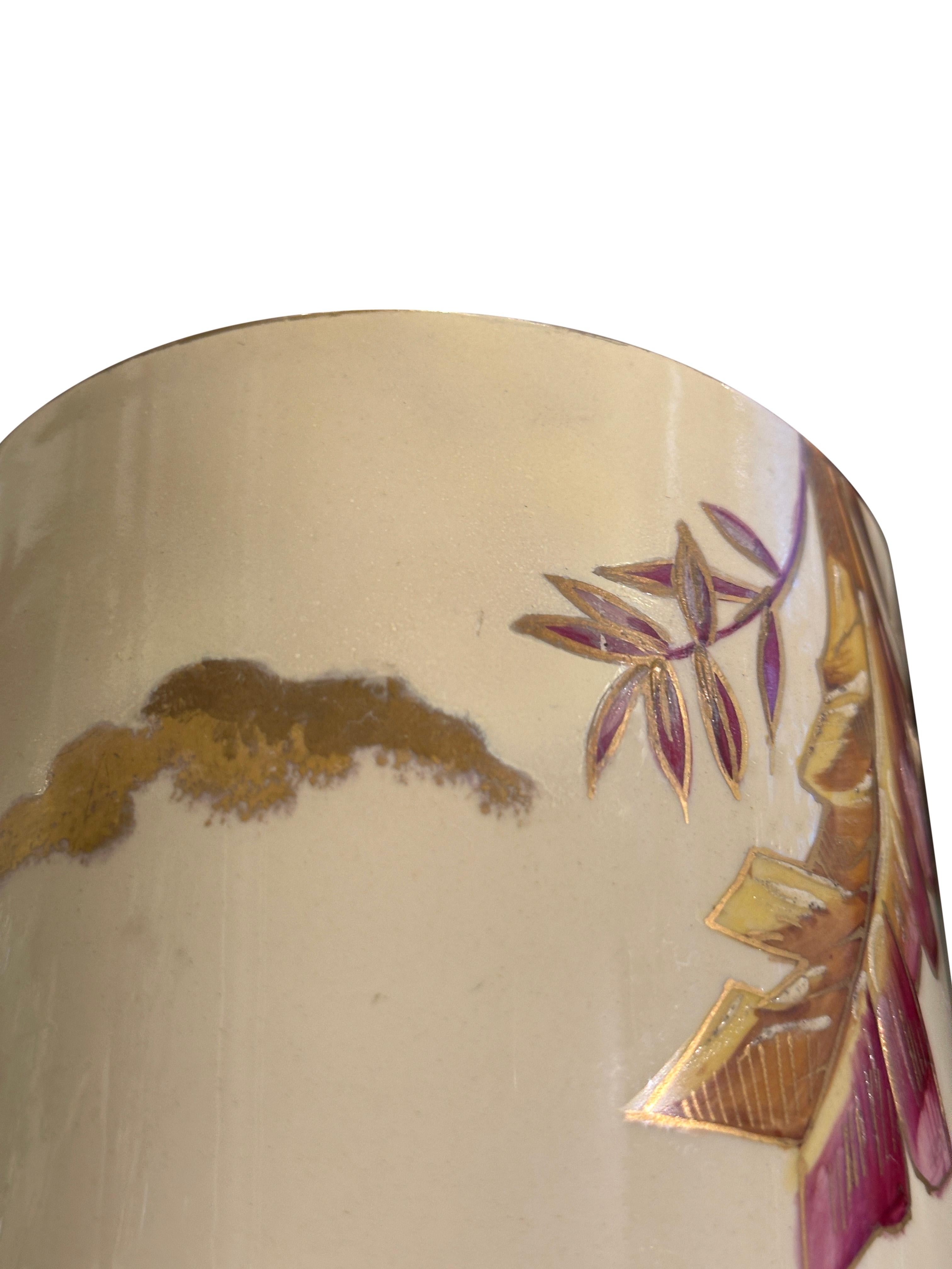 Pair hand-painted exotics birds vase Creil & Montereau circa 1876-1884 For Sale 6