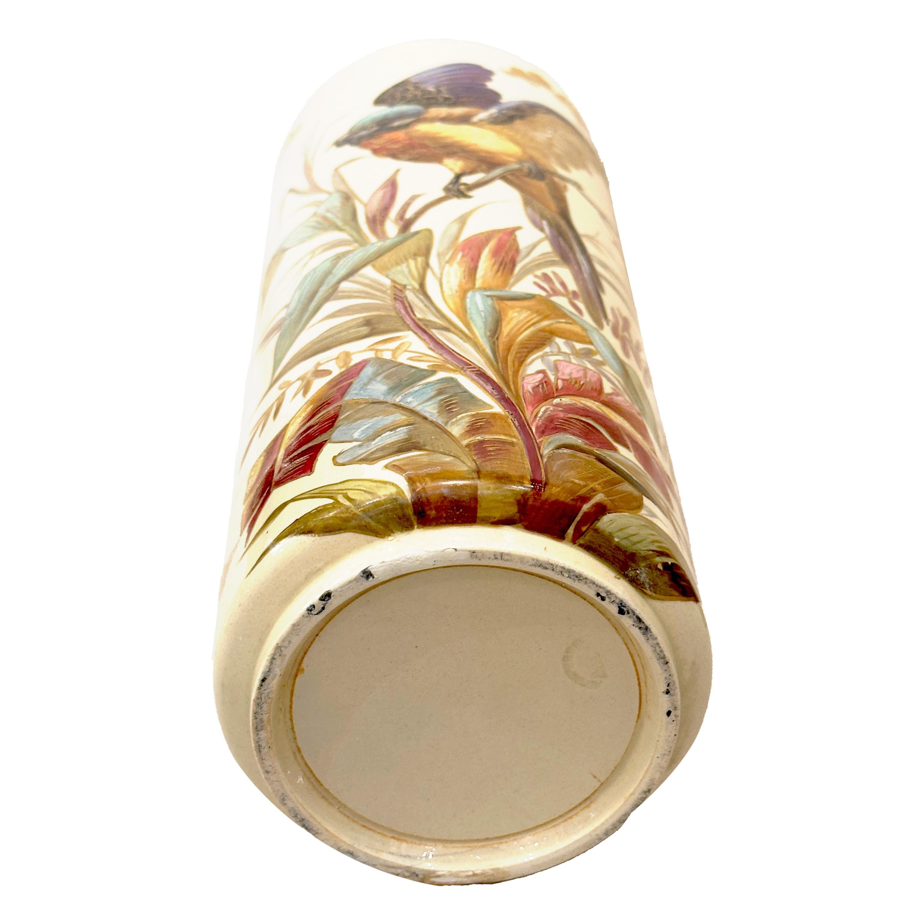 Ceramic Pair hand-painted exotics birds vase Creil & Montereau circa 1876-1884 For Sale