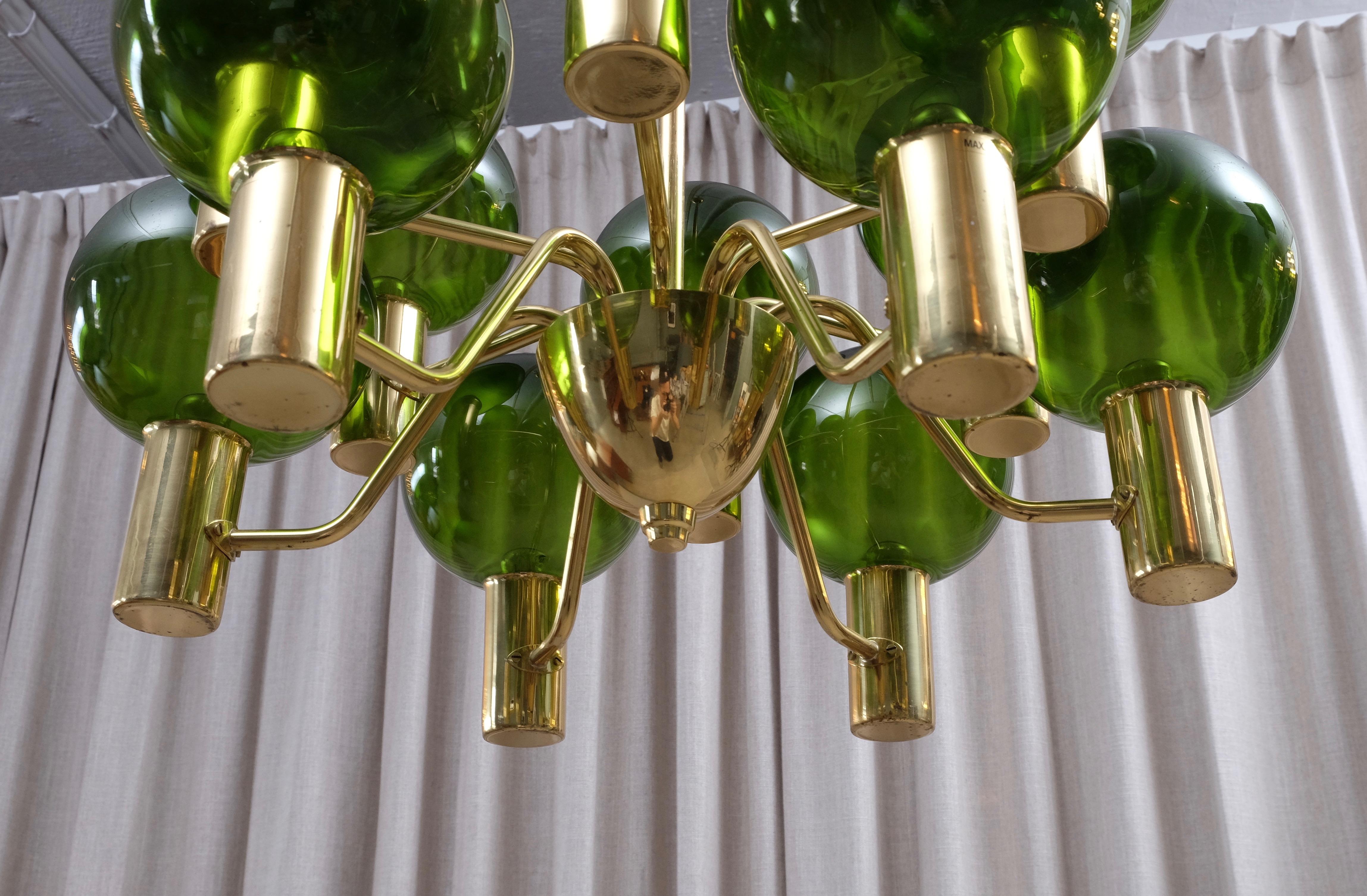 Rare Pair of Hans-Agne Jakobsson Chandeliers T372/12 Patricia, 1960s For Sale 2