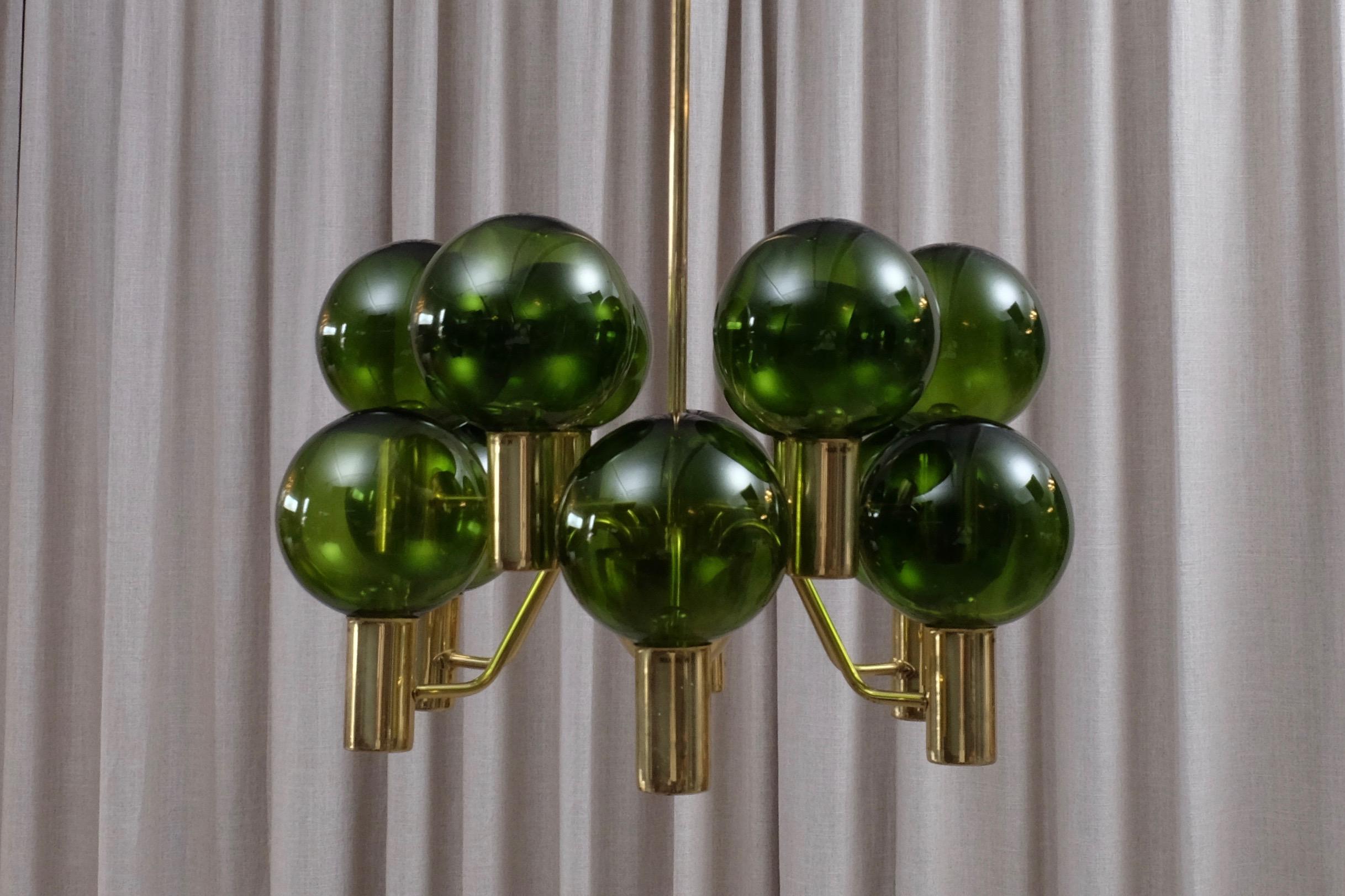 Rare Pair of Hans-Agne Jakobsson Chandeliers T372/12 Patricia, 1960s In Good Condition For Sale In Stockholm, SE
