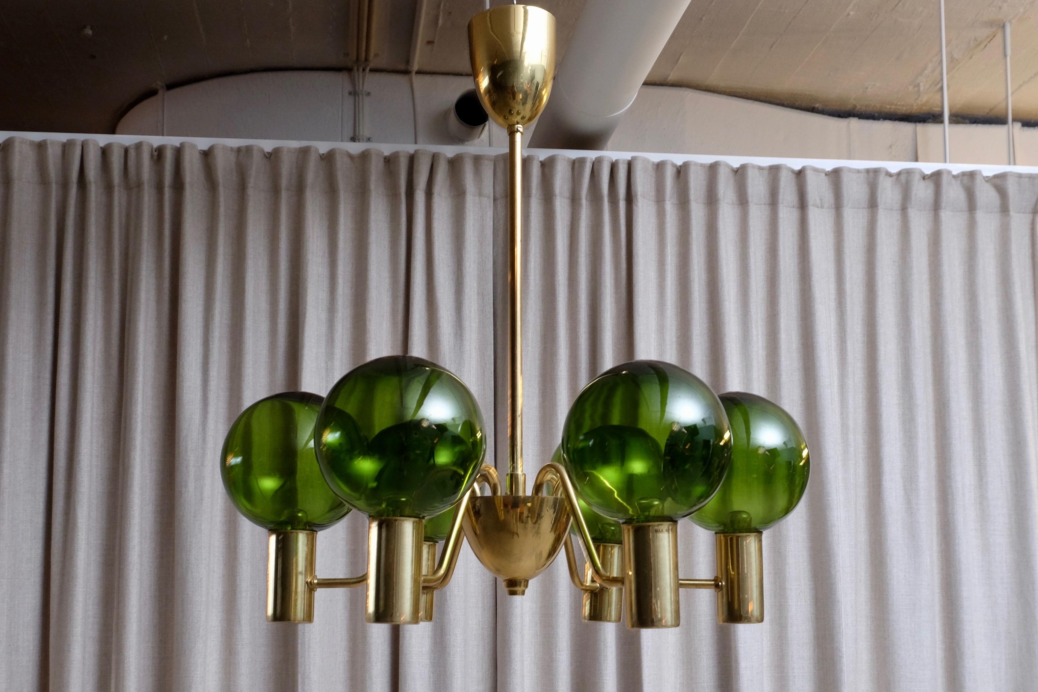 Mid-20th Century Rare Pair of Hans-Agne Jakobsson Chandeliers T372/6 Patricia, 1960s