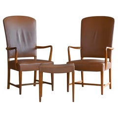 Rare Pair of Highback Chairs in Oak and Saddle Leather by Fritz Hansen 1940s