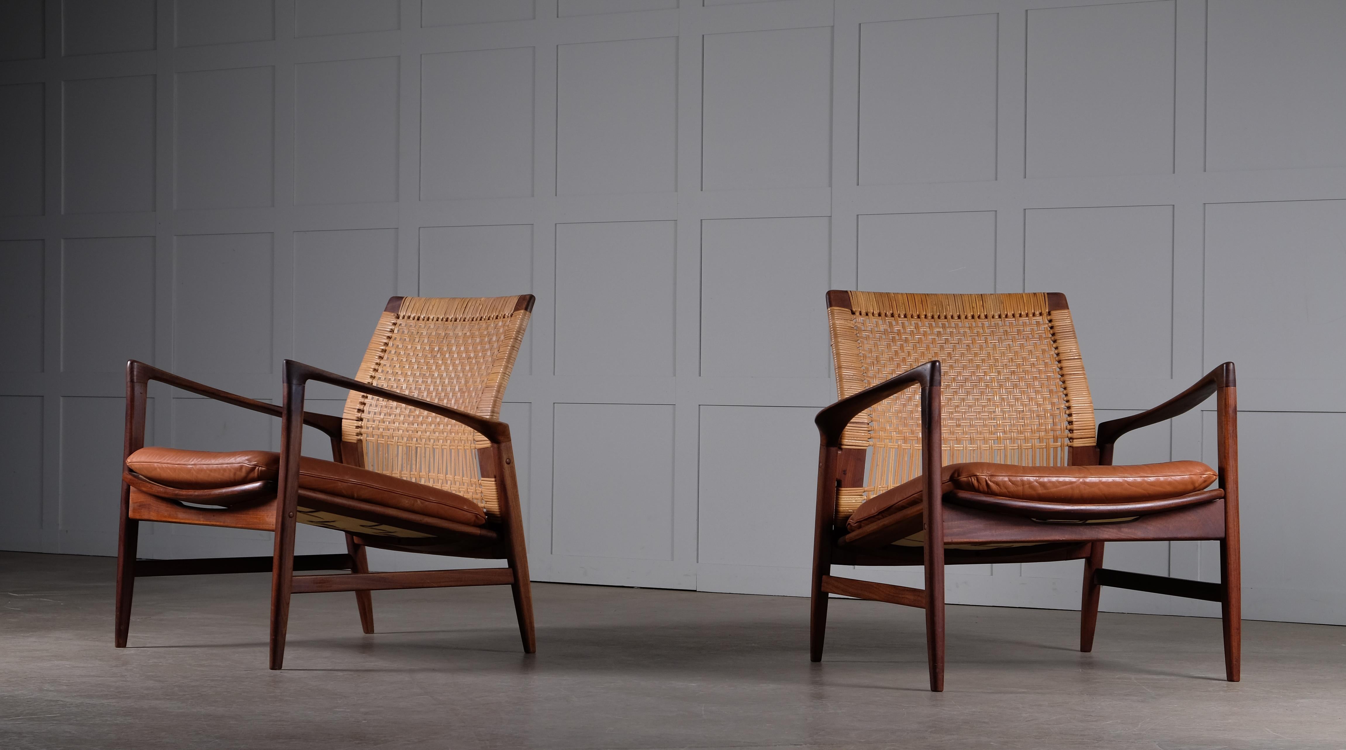 Scandinave moderne Rare paire de fauteuils Ib Kofod-Larsen 