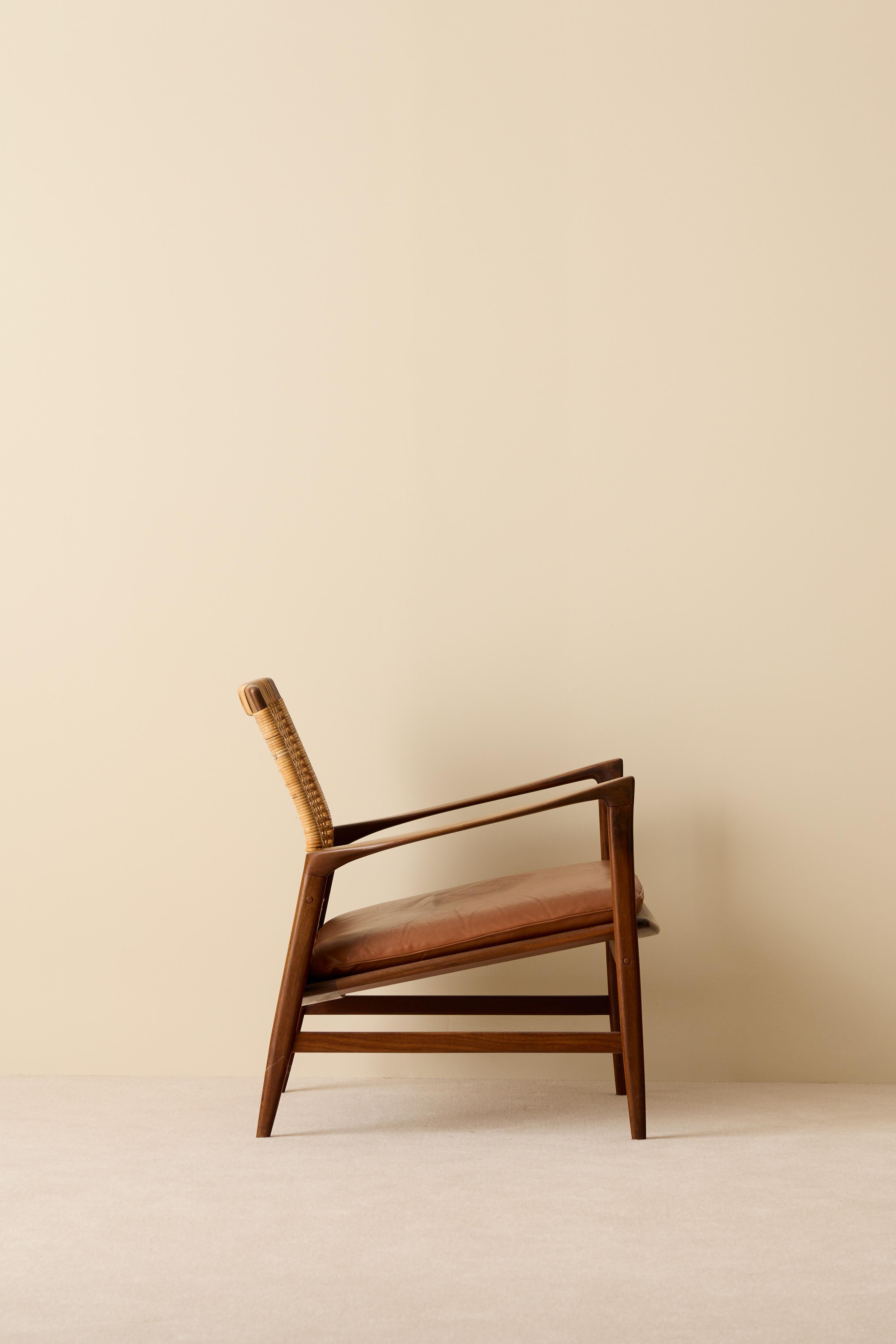 Cuir Rare paire de fauteuils Ib Kofod-Larsen 