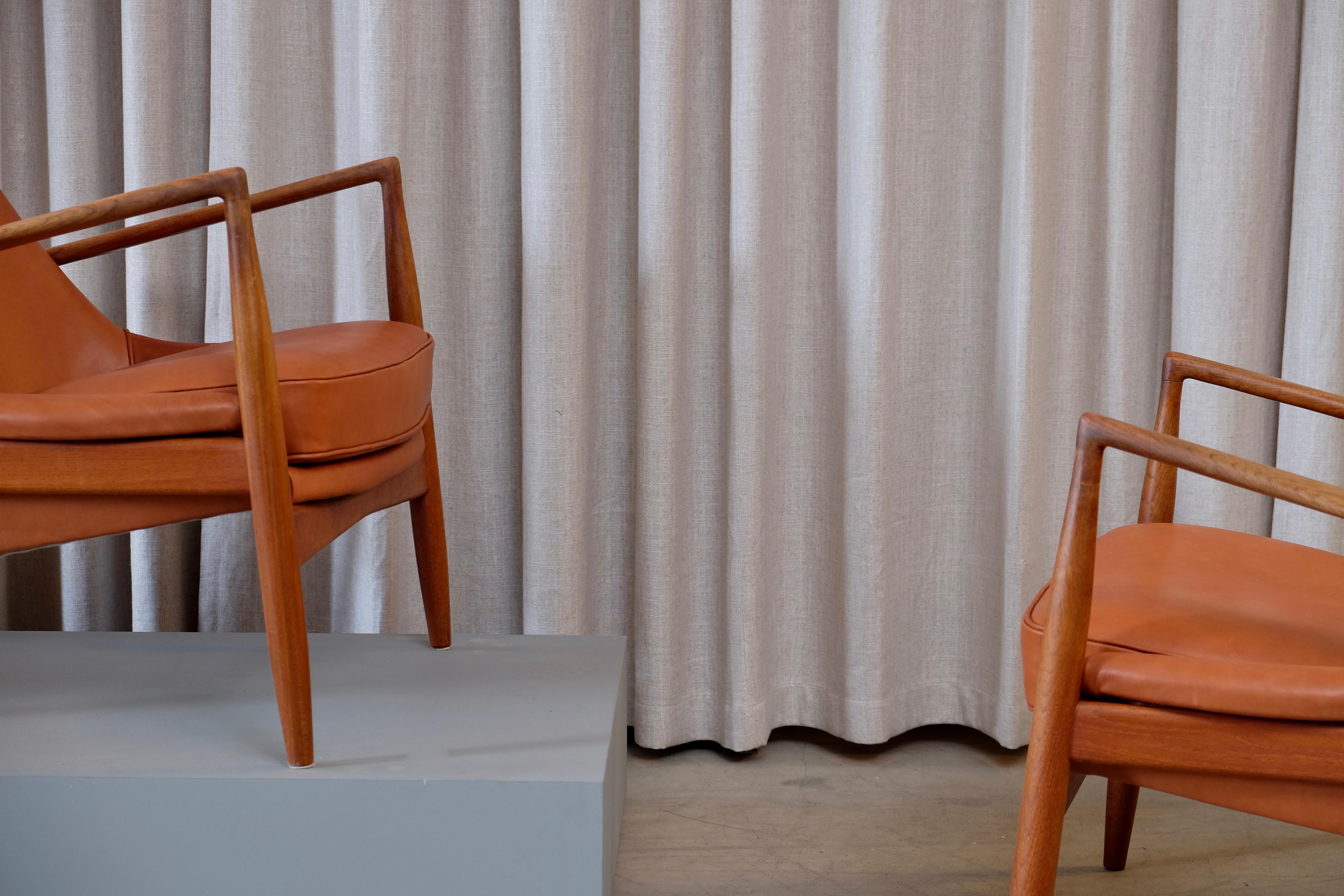 Rare Pair of Ib Kofod-Larsen Seal or Sälen Easy Chairs, 1960s In Good Condition In Stockholm, SE