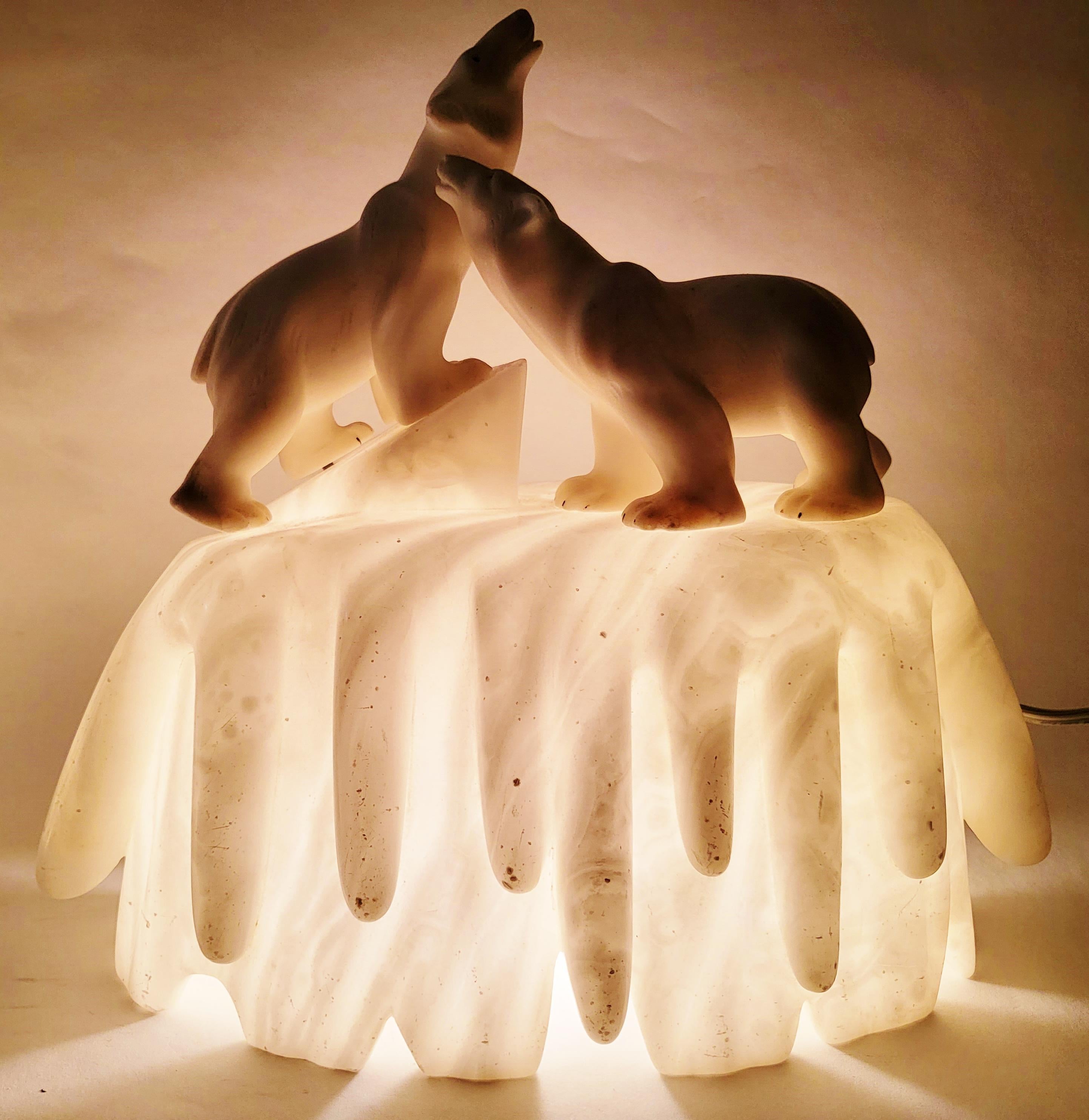 Rare Pair of Italian Art Deco Alabaster & Marble Figural Polar Bear Accent Lamps 4
