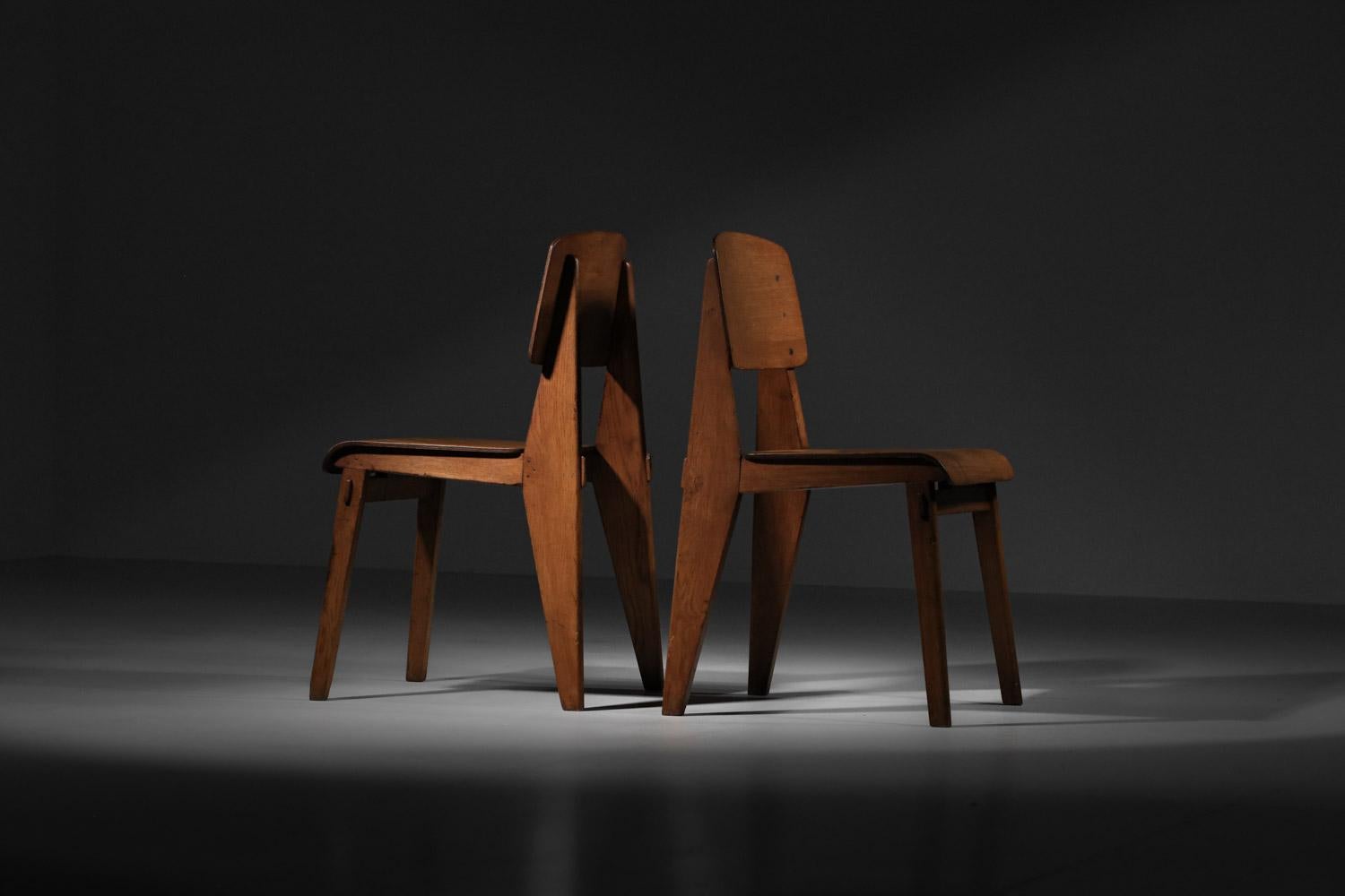 rare Paire de chaises Jean Prouvé tout en Wood 1950 Design français  en vente 9