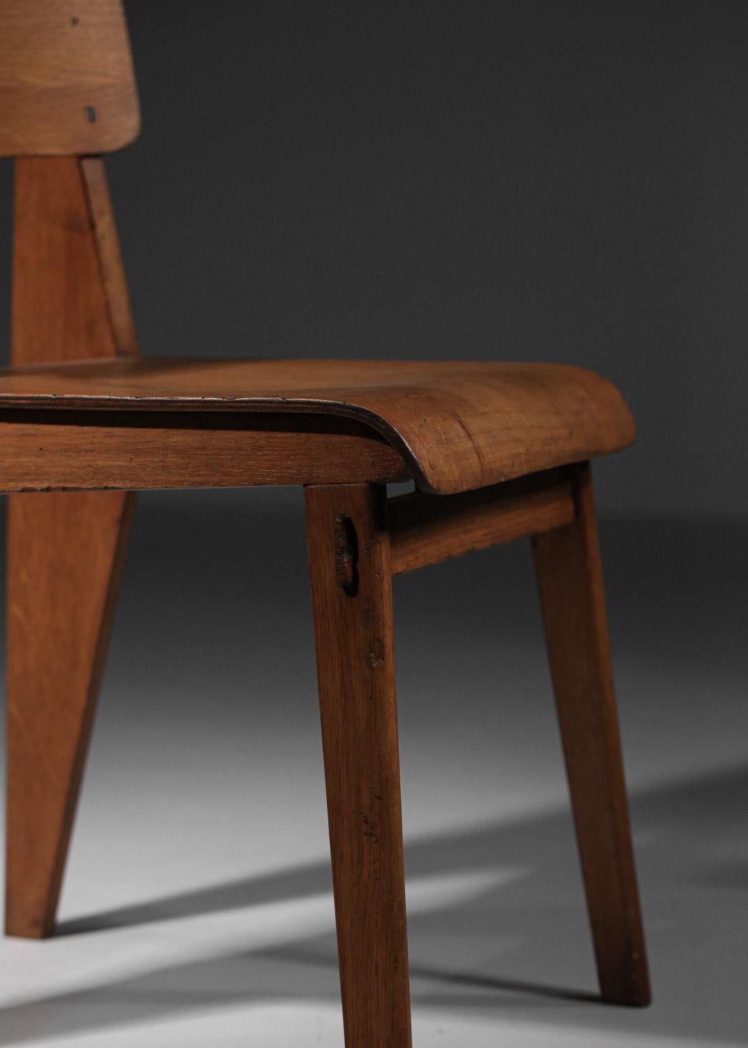 Milieu du XXe siècle rare Paire de chaises Jean Prouvé tout en Wood 1950 Design français  en vente