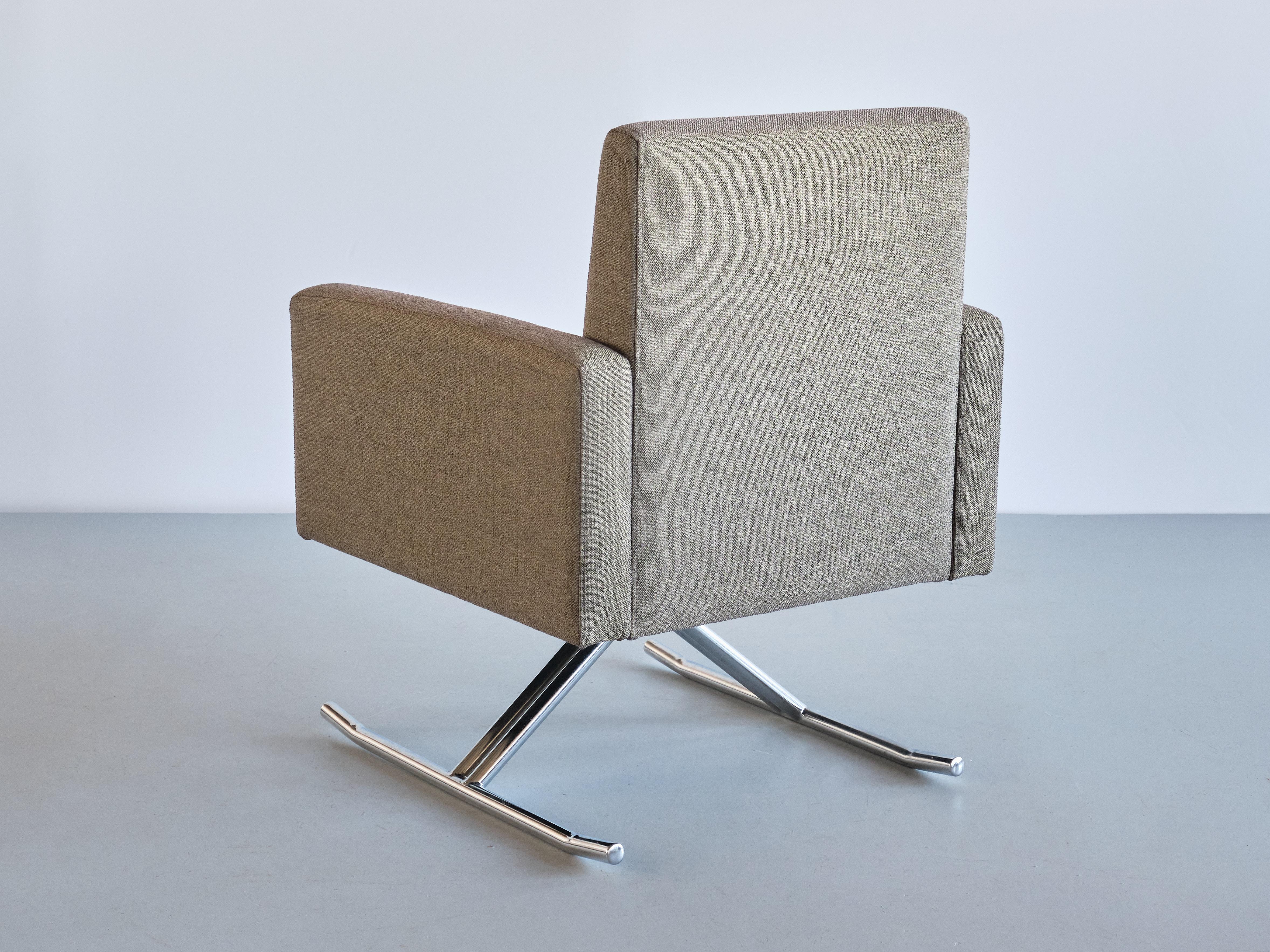 Rare Pair of Joseph-André Motte 'Luge' Armchairs, Edition MPS, France, 1967 For Sale 5