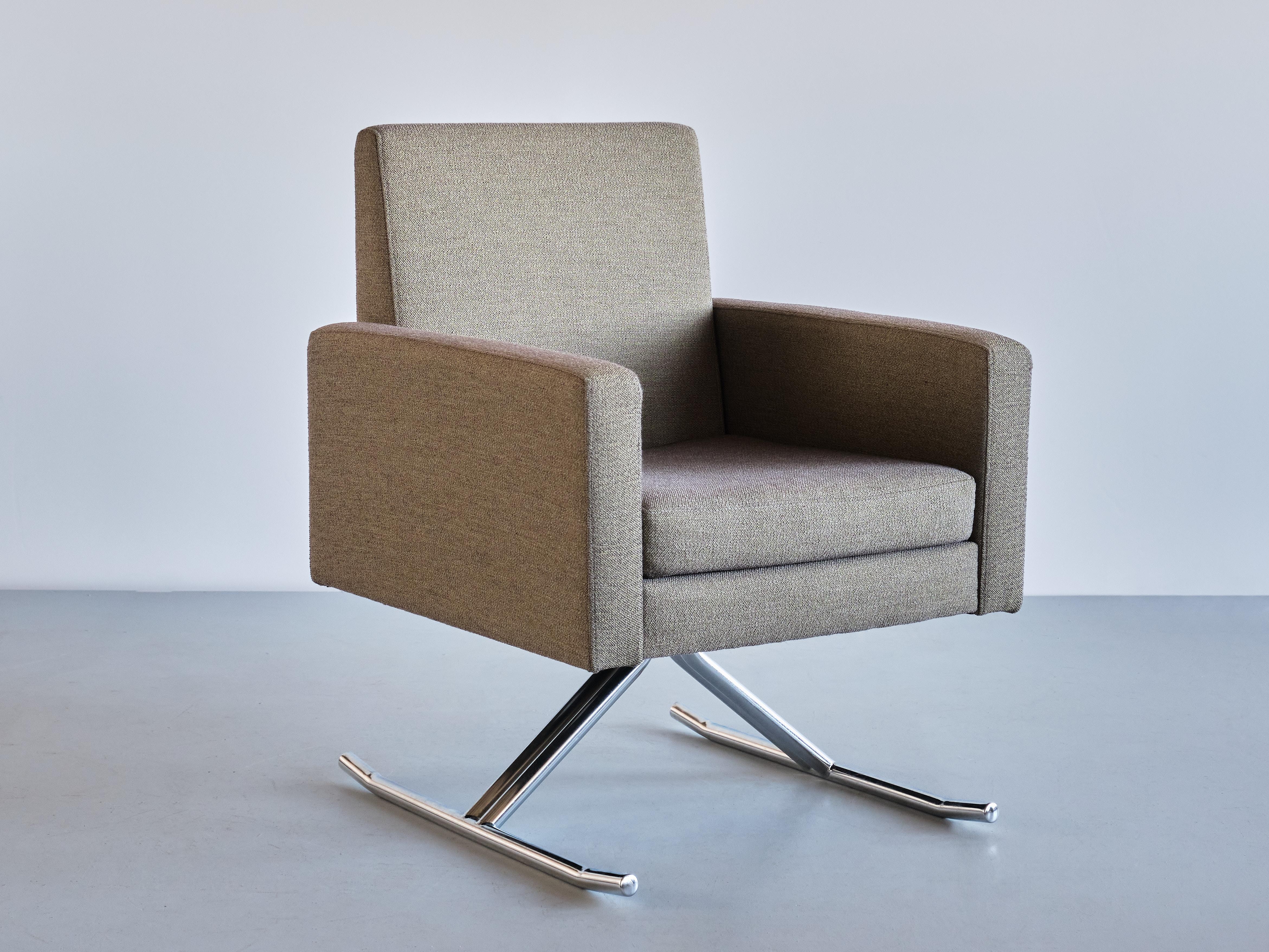 Mid-20th Century Rare Pair of Joseph-André Motte 'Luge' Armchairs, Edition MPS, France, 1967 For Sale