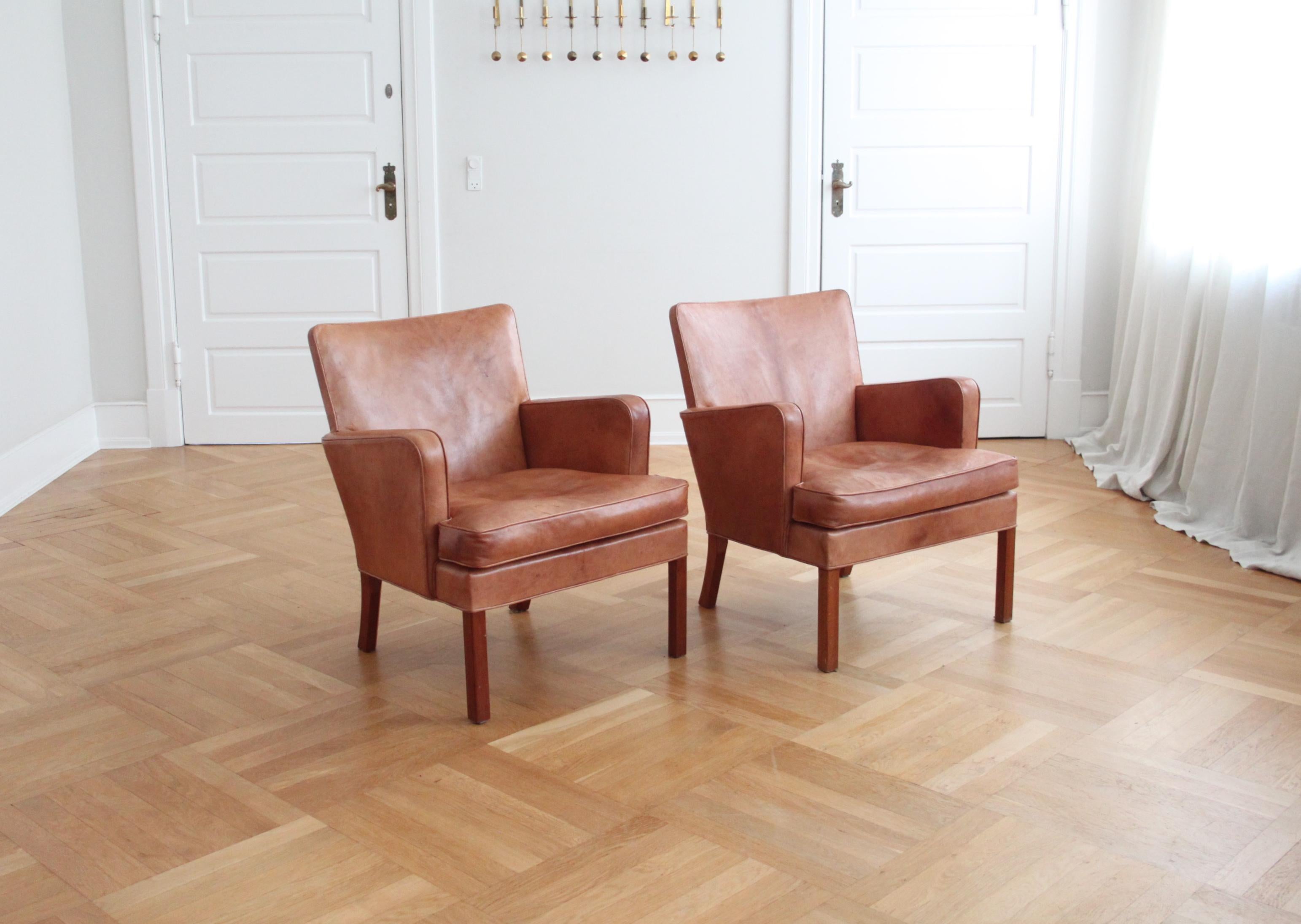 Rare Pair of Kaare Klint Armchairs Model 5313, Niger Leather, Scandinavan Modern In Good Condition For Sale In Copenhagen, DK