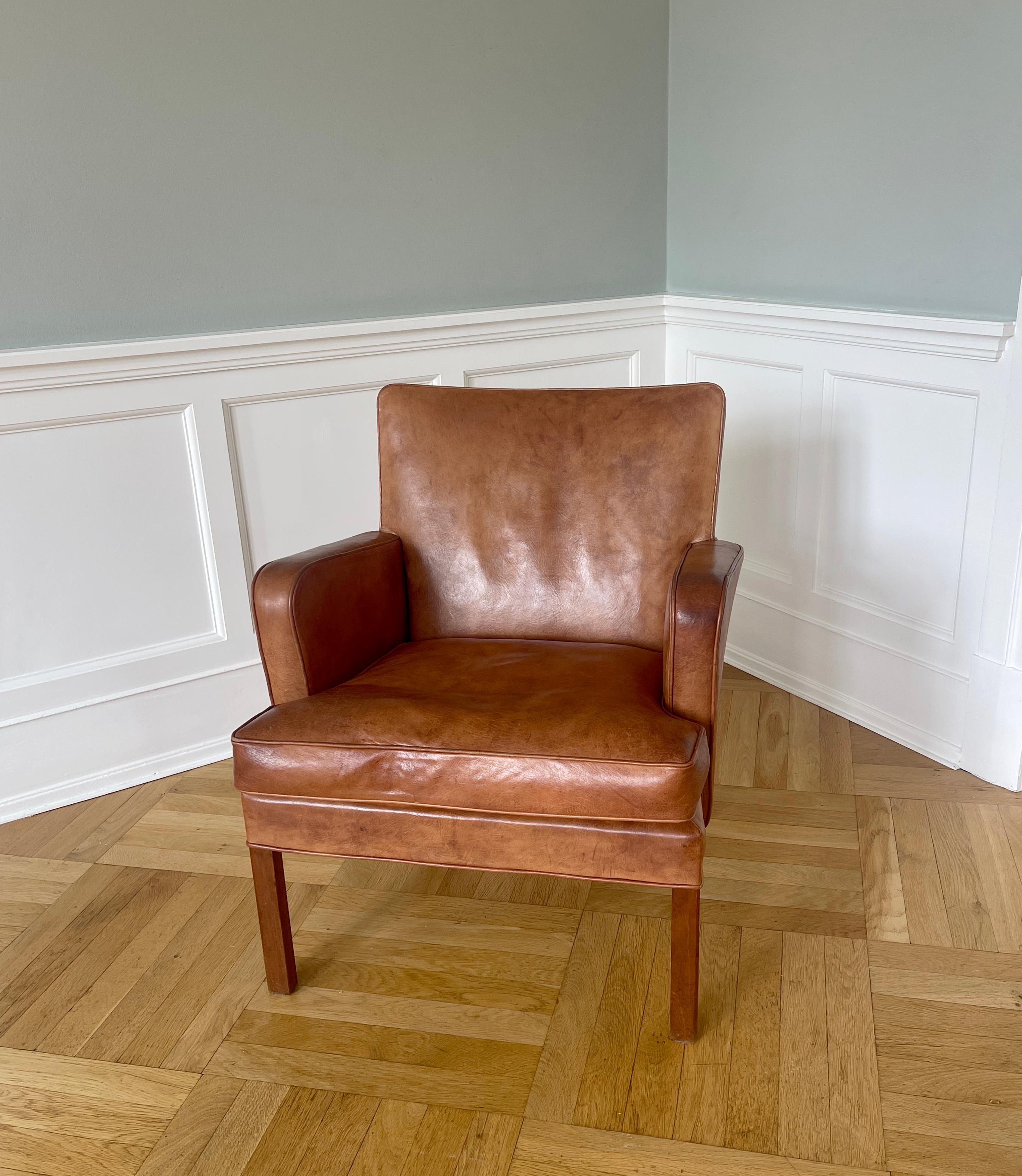 Raro par de sillones Kaare Klint modelo 5313, cuero Níger, escandinavo moderno Cuero en venta