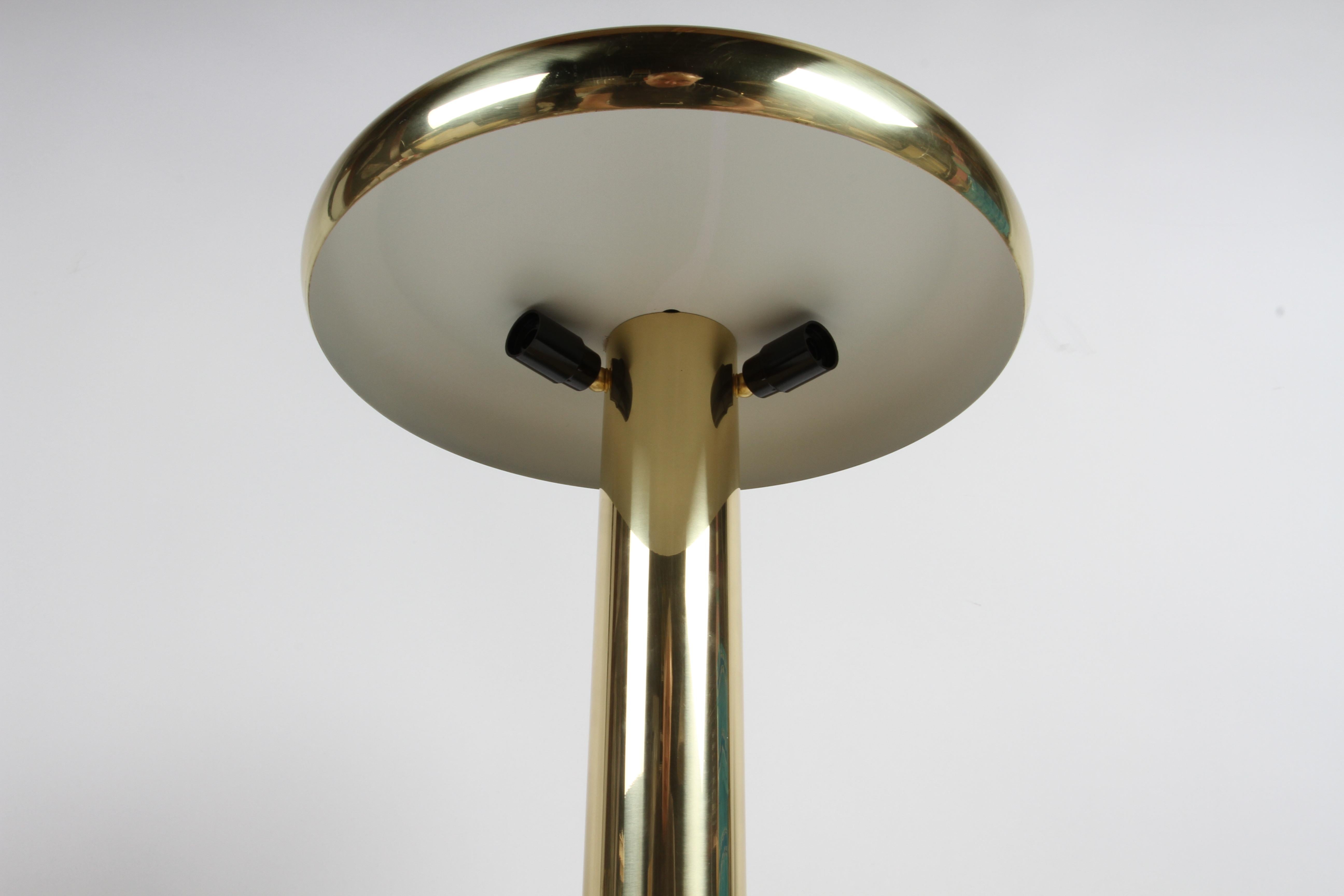 RARE Pair of Koch & Lowy 1970s Brass Saucer Form Table lamps - Fully restored  For Sale 10