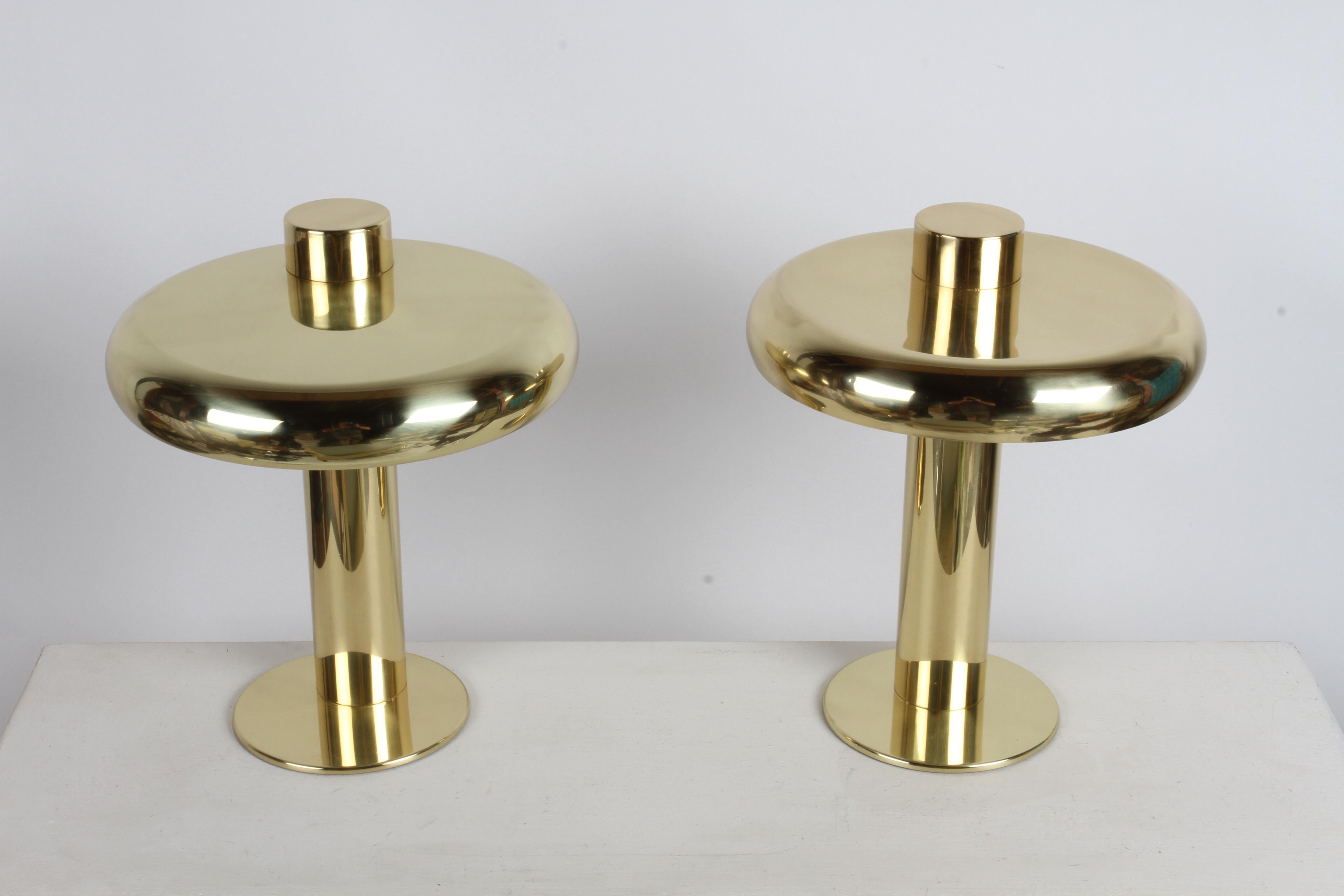 Late 20th Century RARE Pair of Koch & Lowy 1970s Brass Saucer Form Table lamps - Fully restored  For Sale