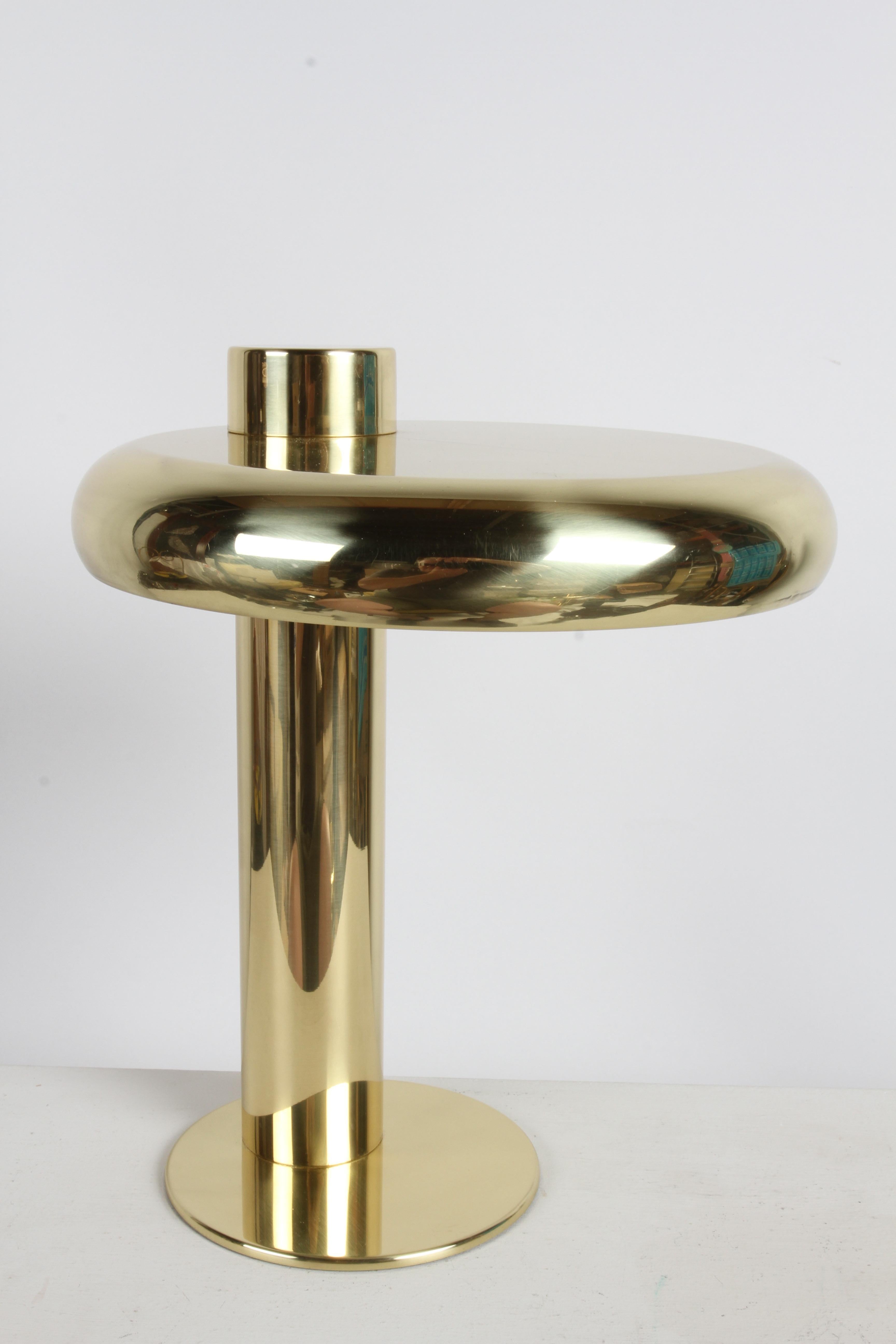 RARE Pair of Koch & Lowy 1970s Brass Saucer Form Table lamps - Fully restored  For Sale 2