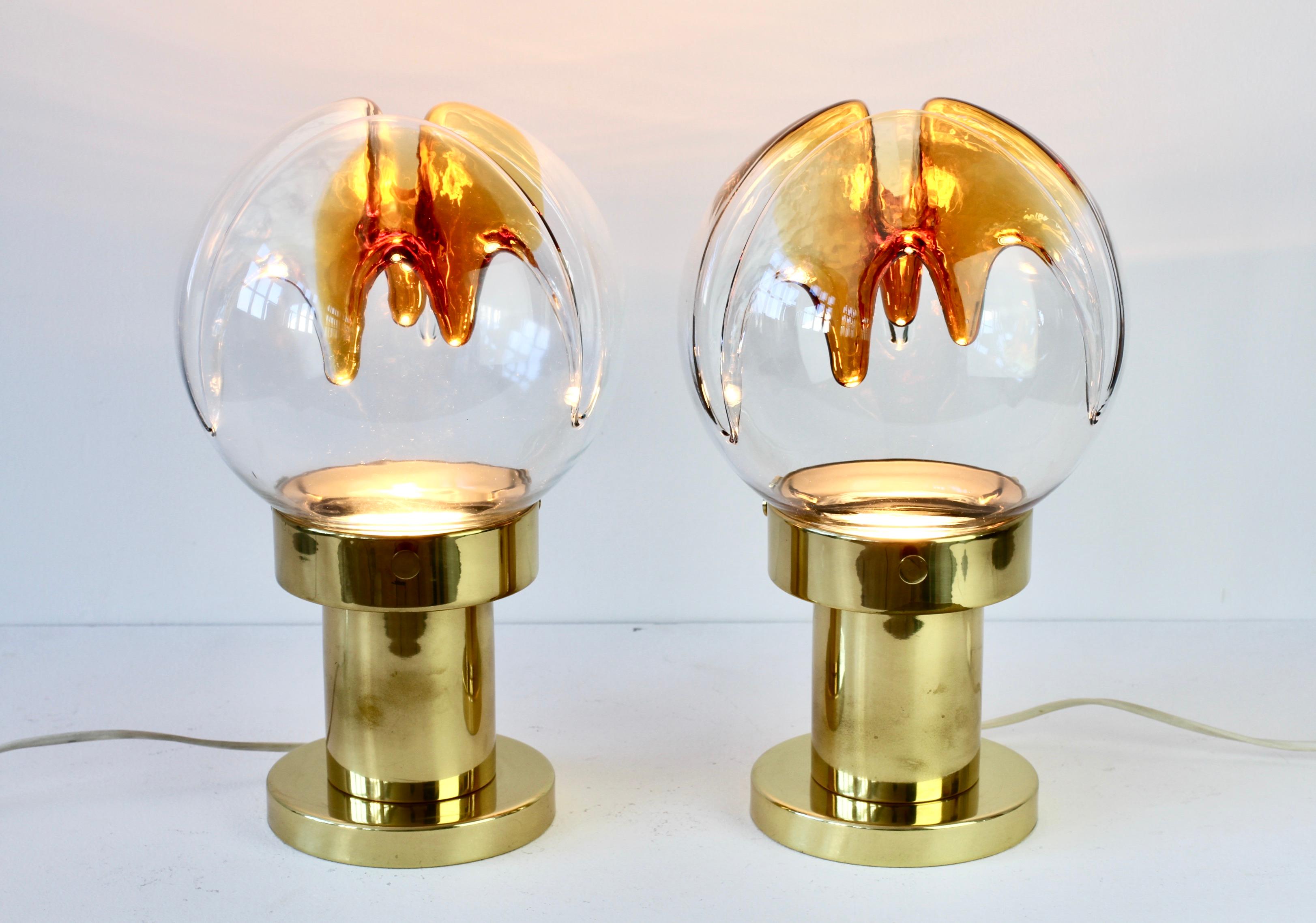 Mid-Century Modern Paire rare de grandes lampes de bureau italiennes en verre de Murano texturé par Kaiser Leuchten en vente