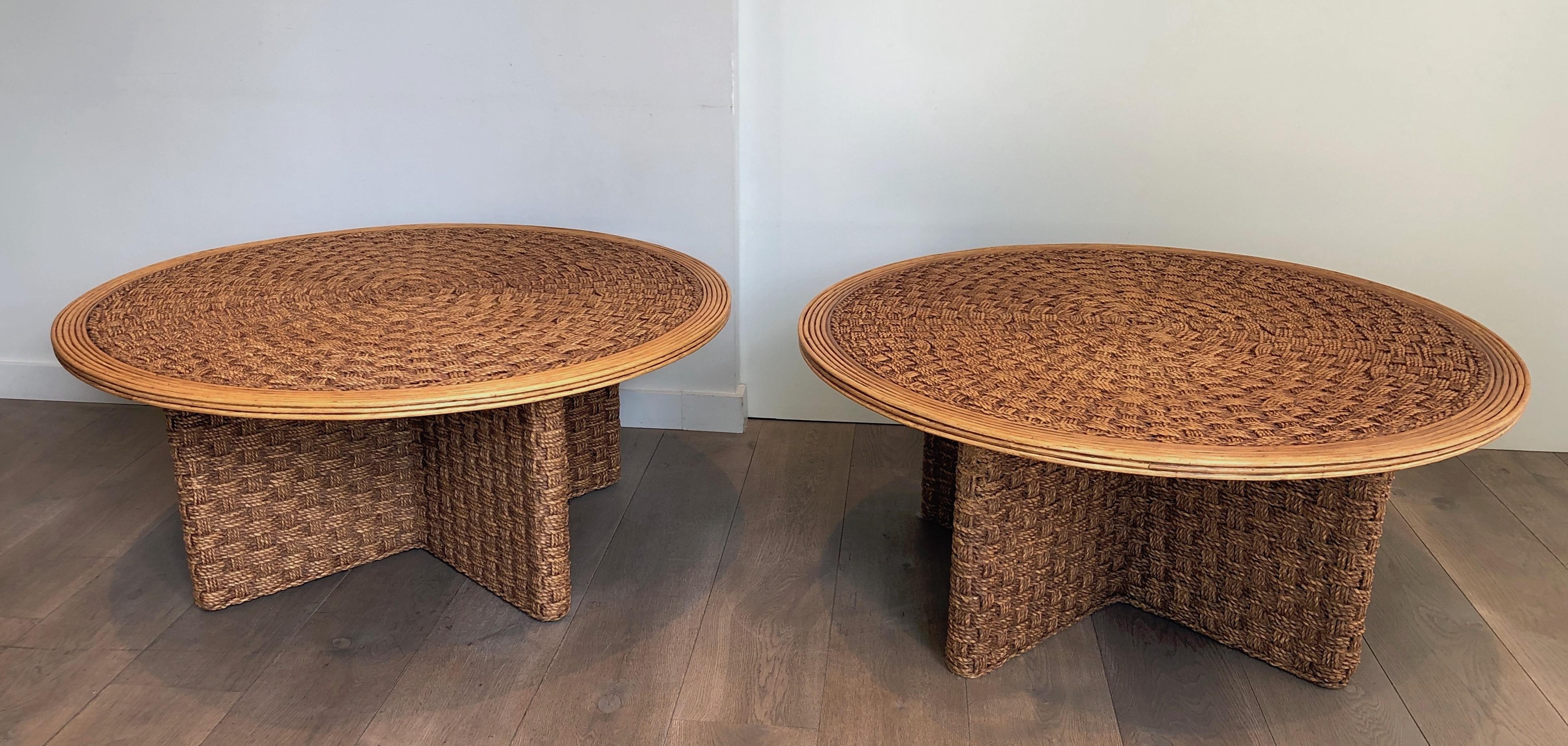 Seltenes Paar großer runder Couchtisch aus Seil und Holz im Stil von Audoux Minet im Angebot 14