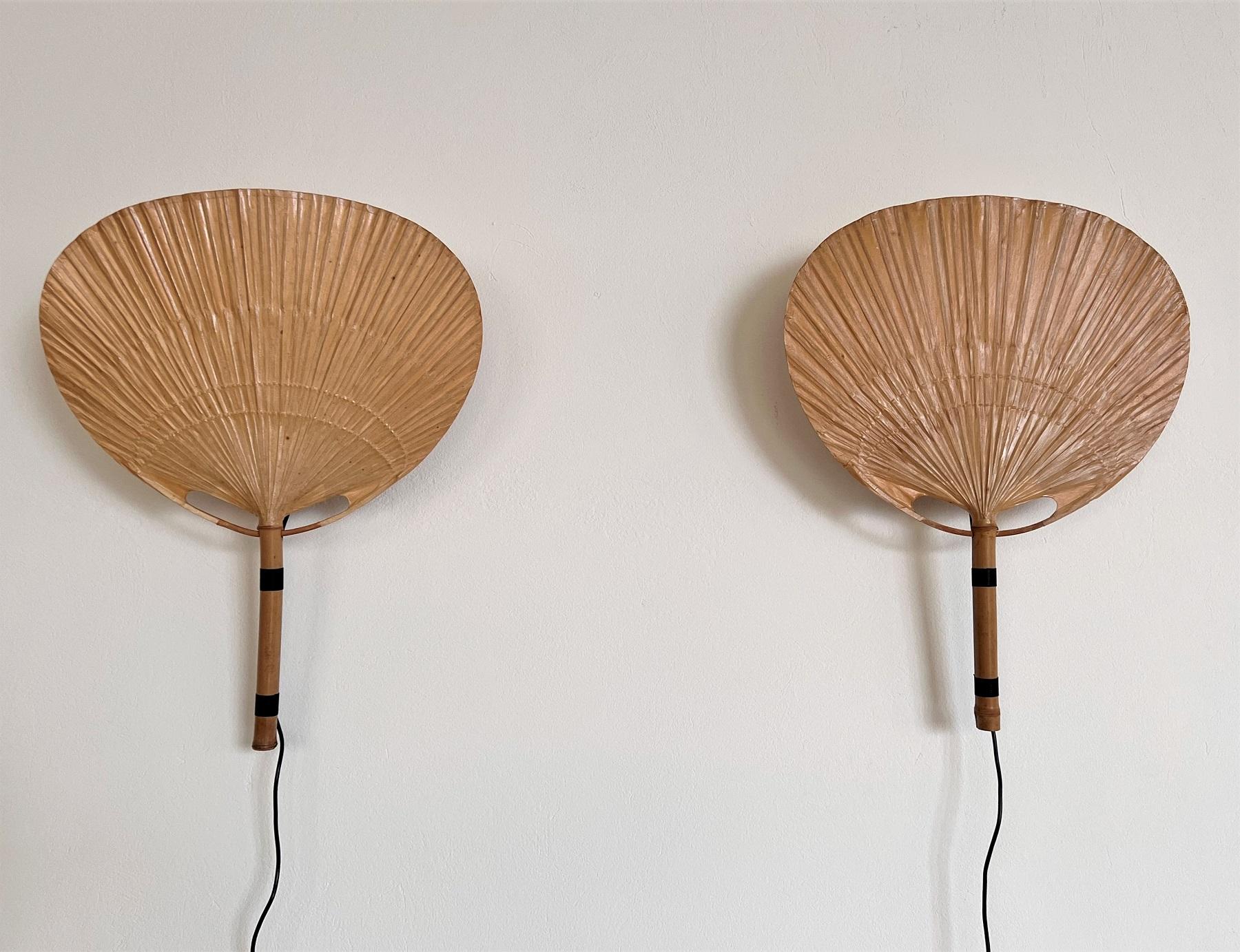 Rare Pair of Large Uchiwa Wall Sconces by Ingo Maurer, Germany, 1973 In Good Condition In Morazzone, Varese