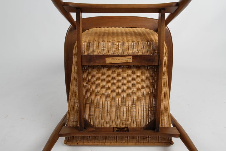 Rare Pair of Lawrence Peabody's Sculptural 1806 / 917 Chairs in Walnut & Rattan 13
