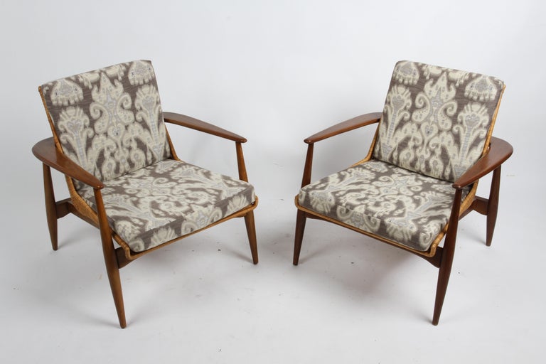 Mid-Century Modern Rare Pair of Lawrence Peabody's Sculptural 1806 / 917 Chairs in Walnut & Rattan